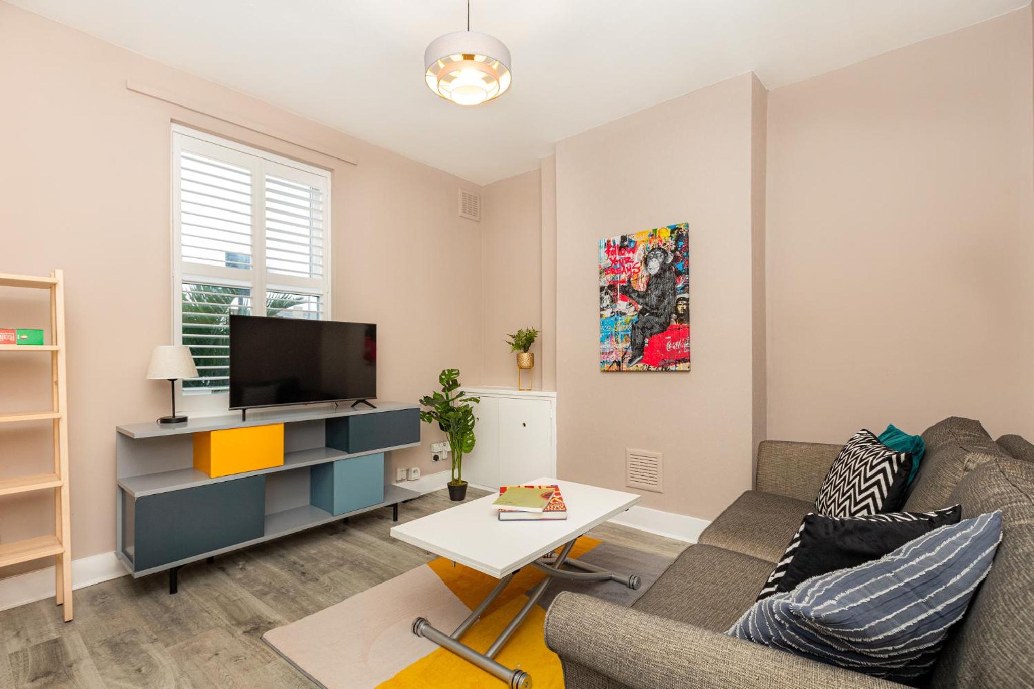 Three-Bedroom House photo 1