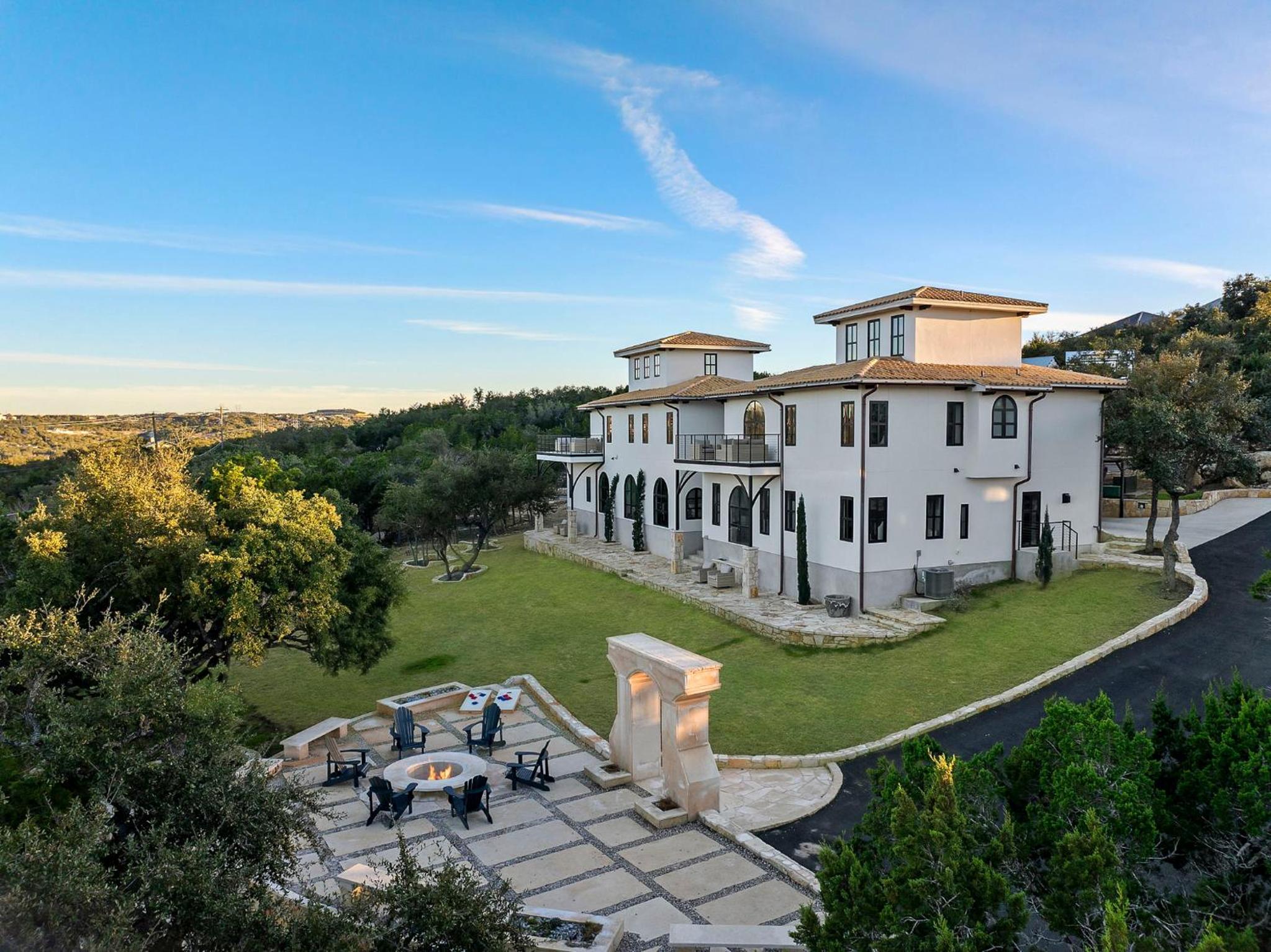 Villa with Private Pool photo 2