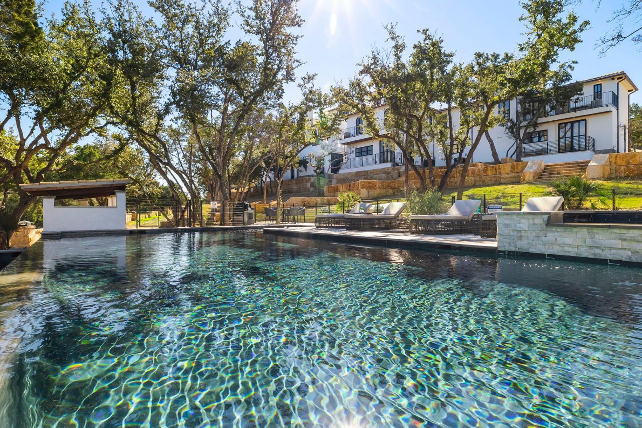 Villa photo 3