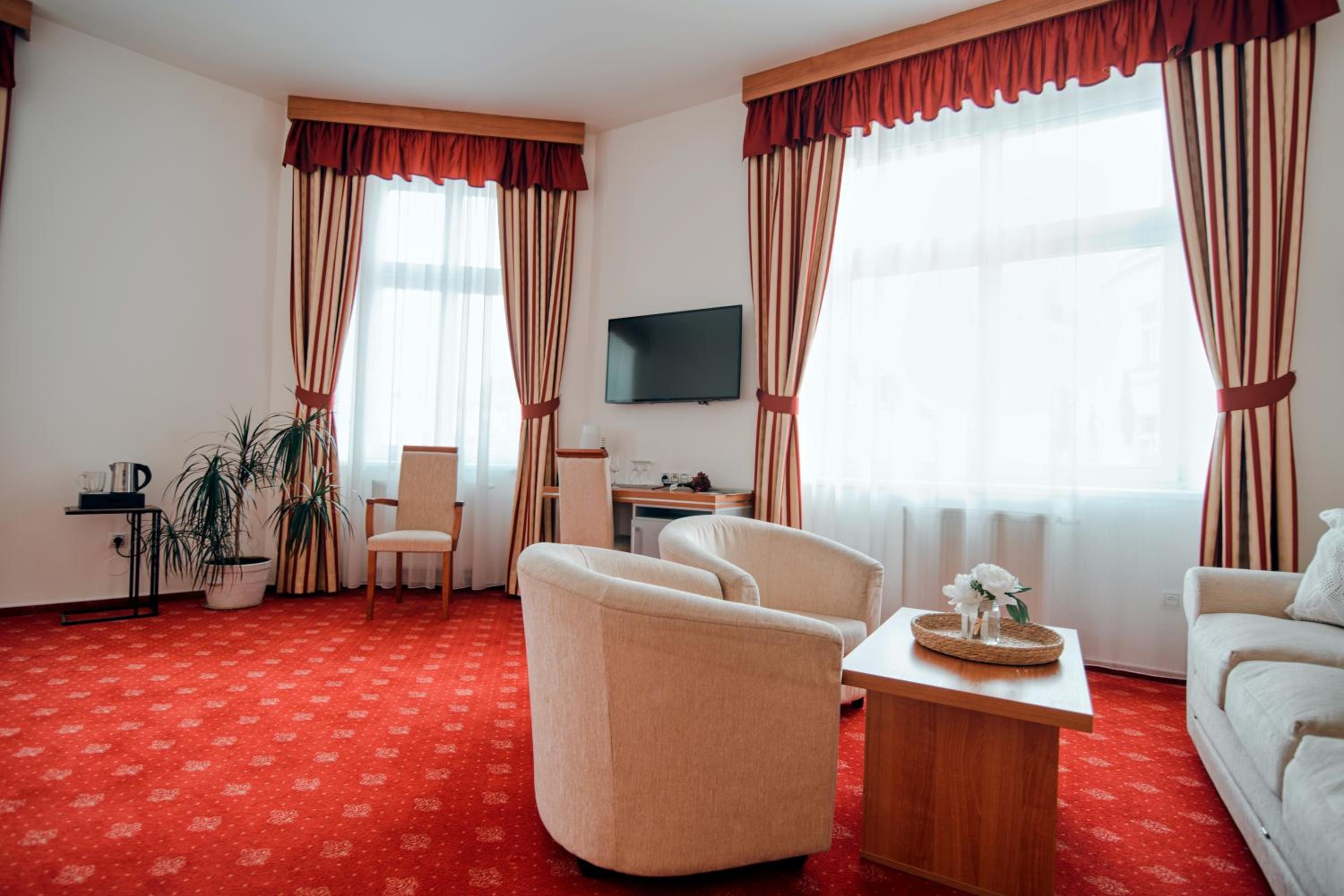 Deluxe Double Room - Photo 7
