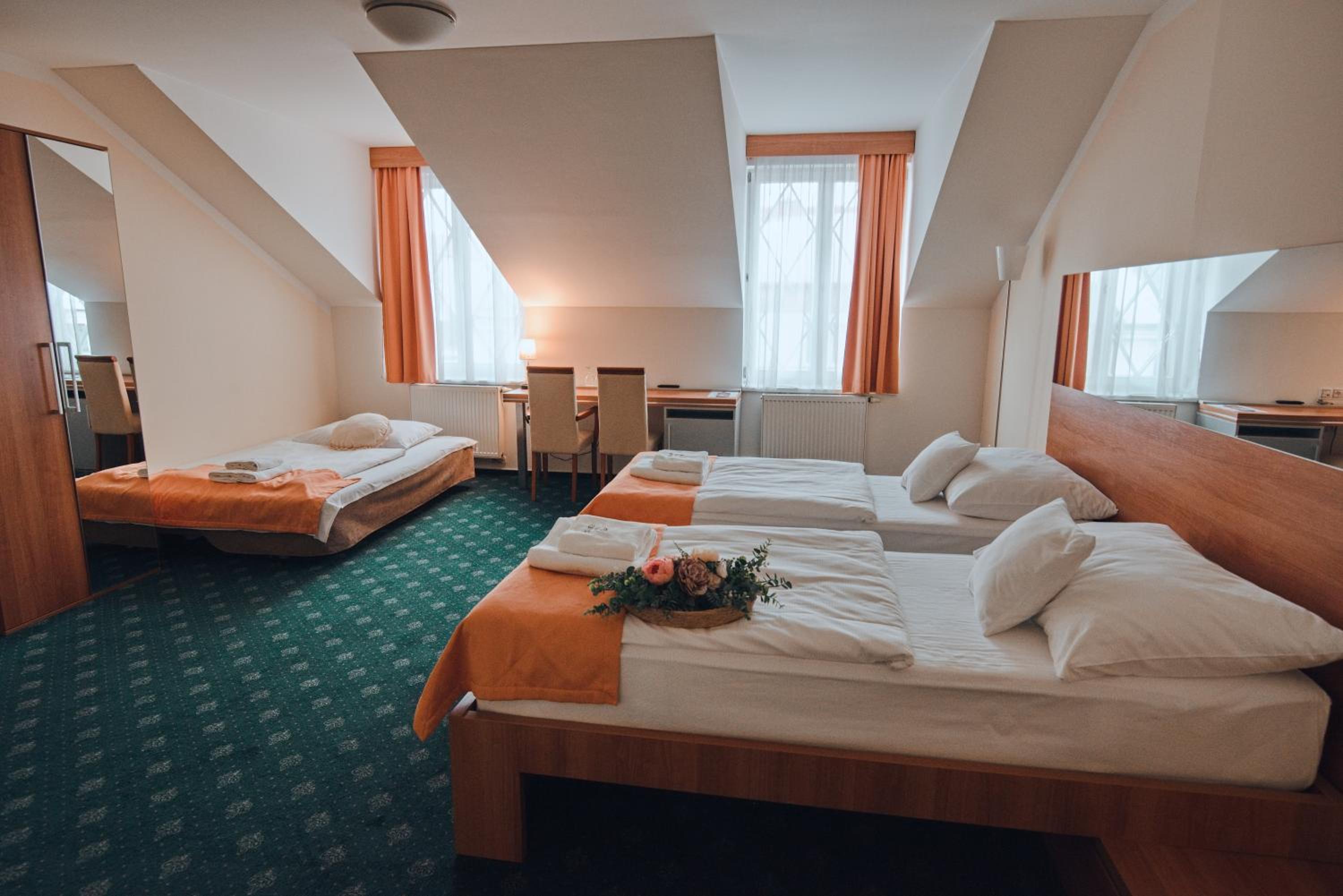 Deluxe Double Room - Photo 3