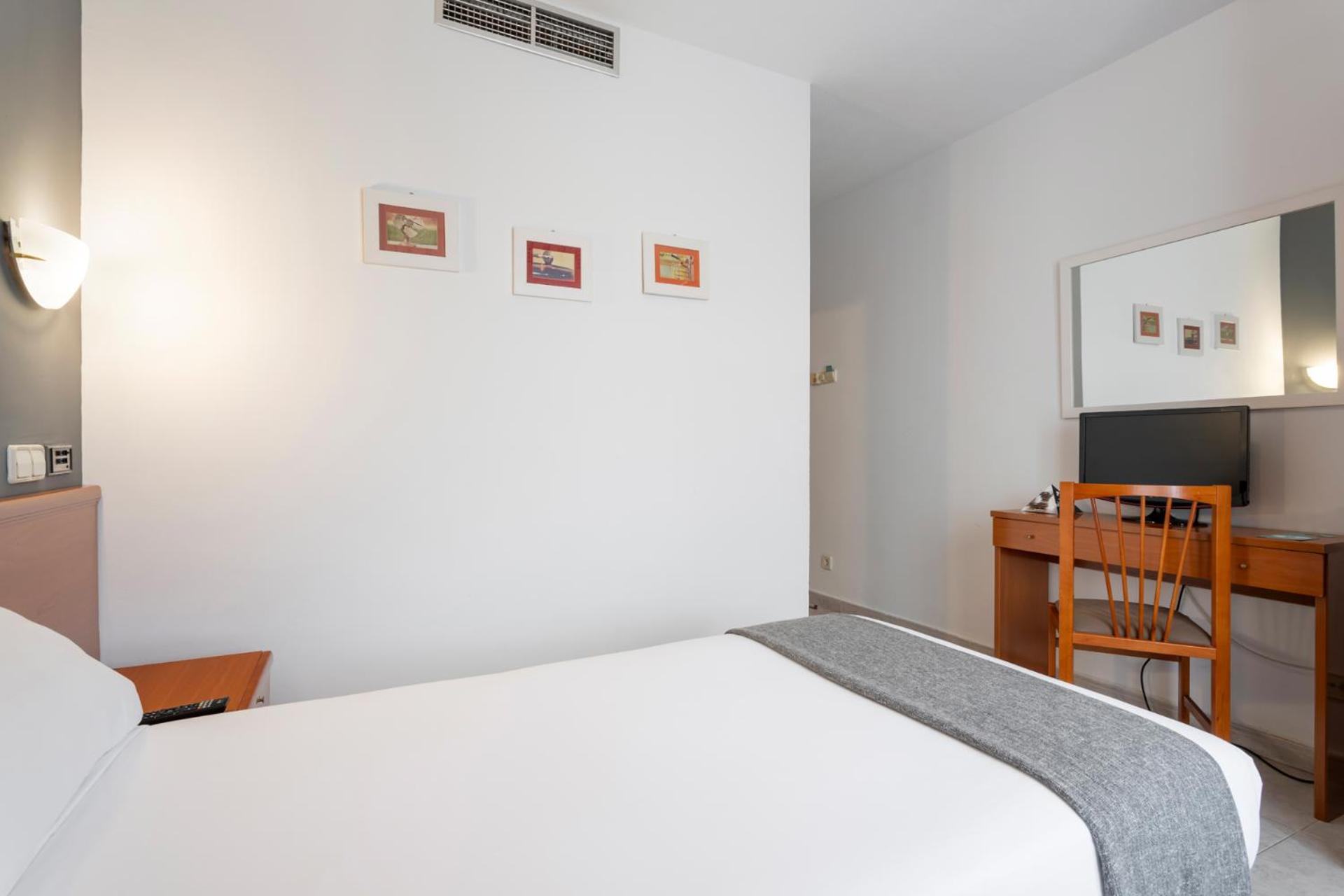 Single Room photo 3