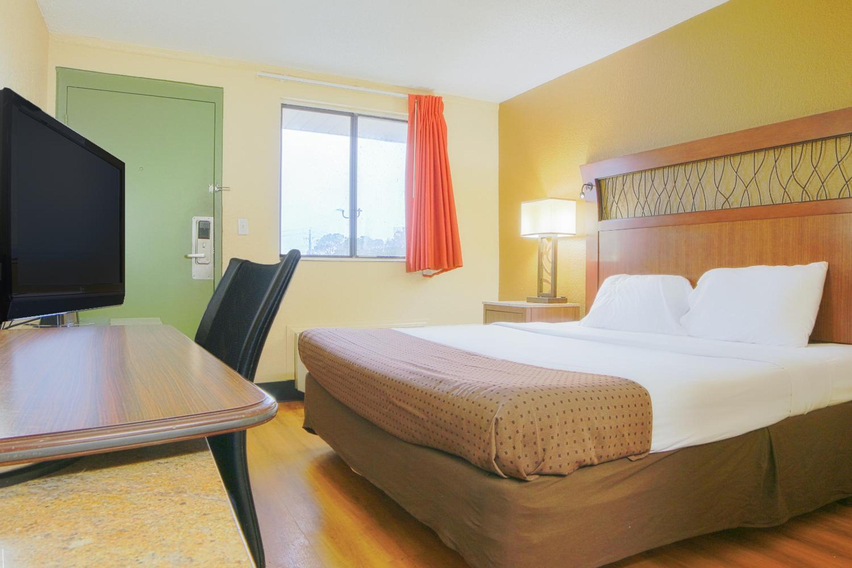2 Full Bed photo 3