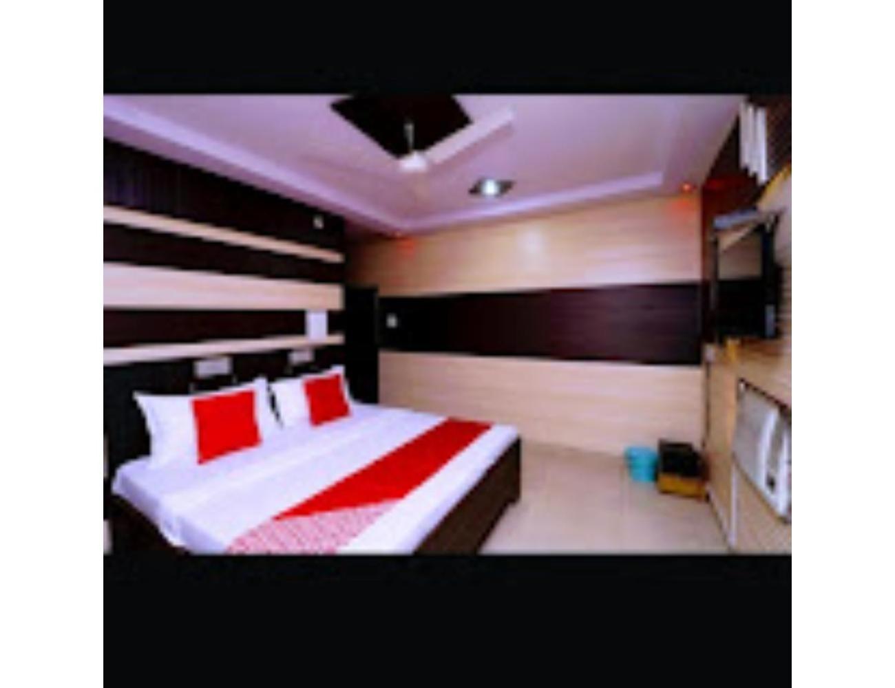 Deluxe Double Room photo 2