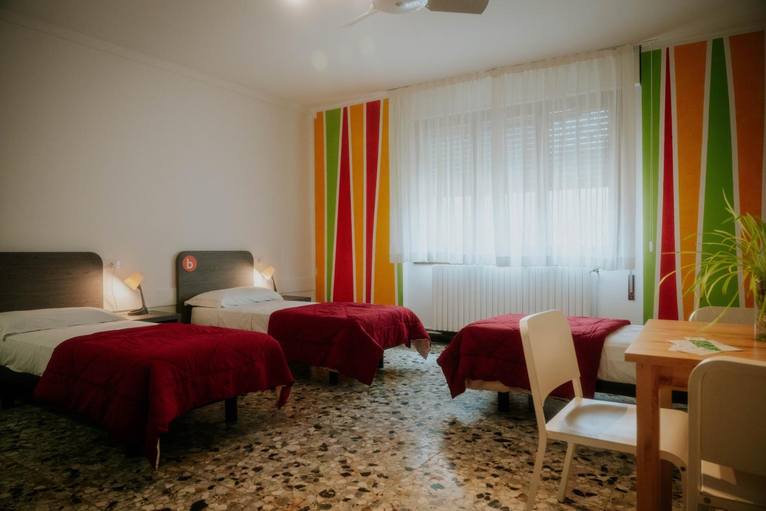 Single Bed in Mixed Dormitory Room photo 2