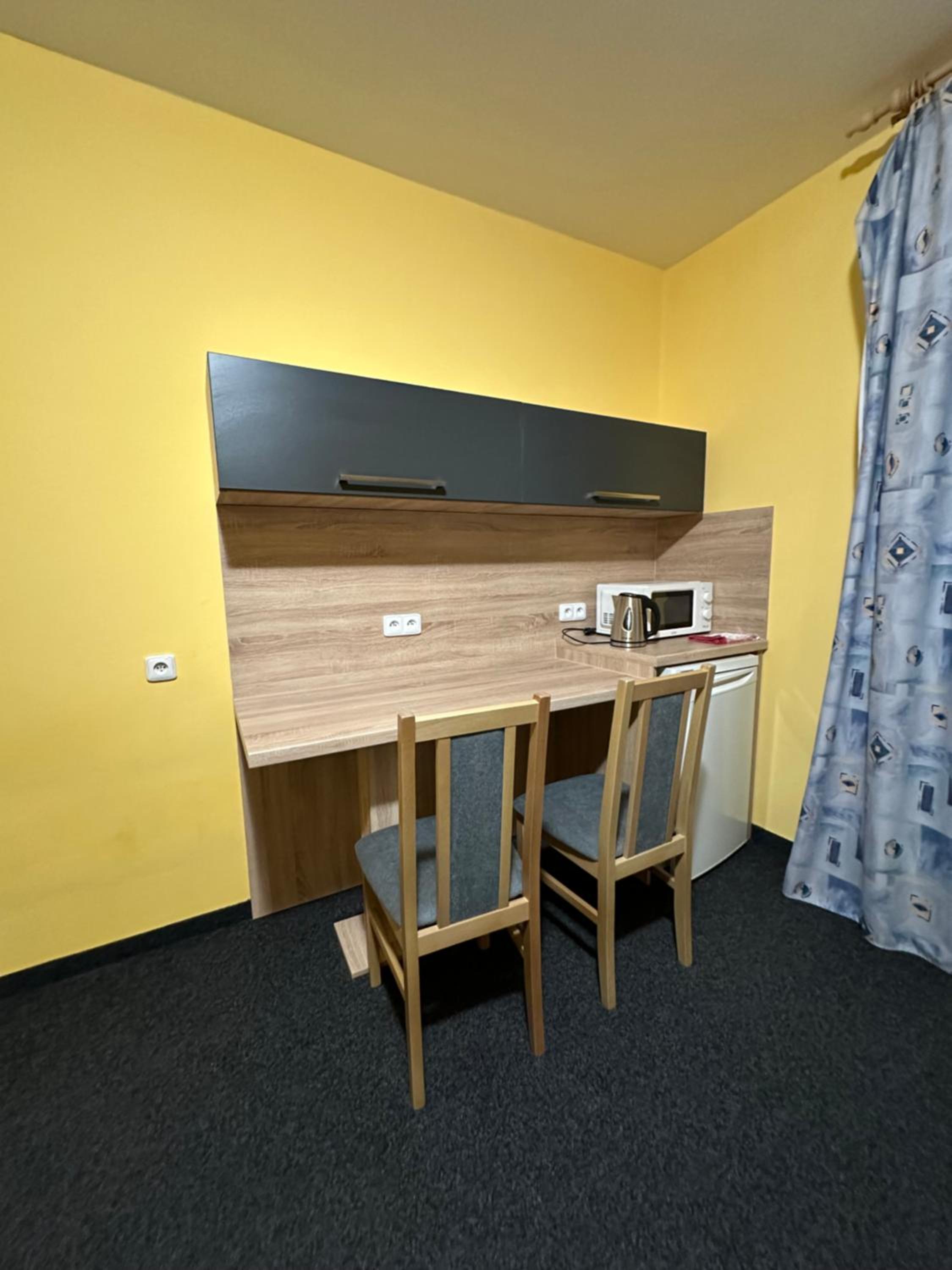 Twin Room with Bathroom photo 2