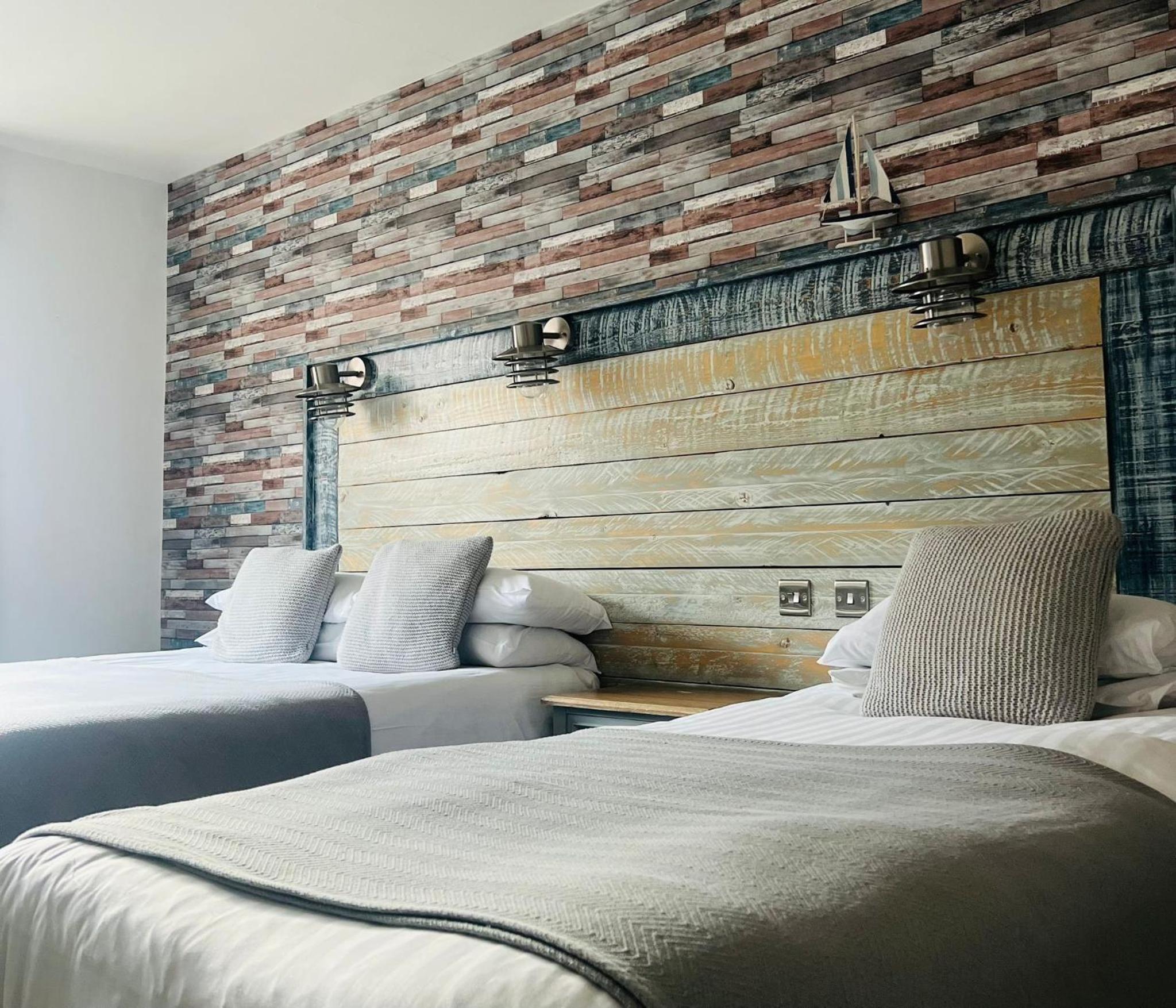 Classic Triple Room - Photo 1