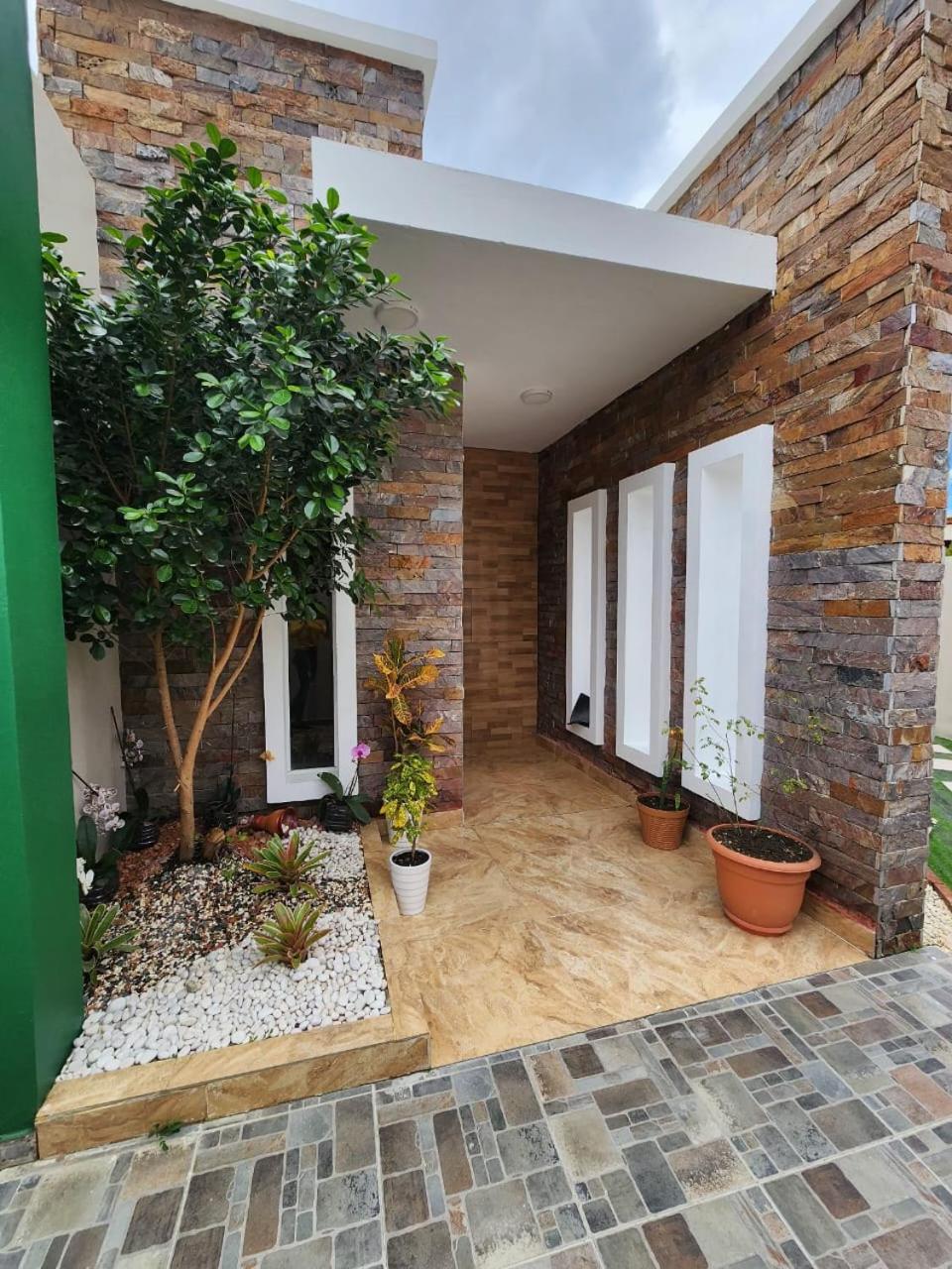 Three-Bedroom House photo 2
