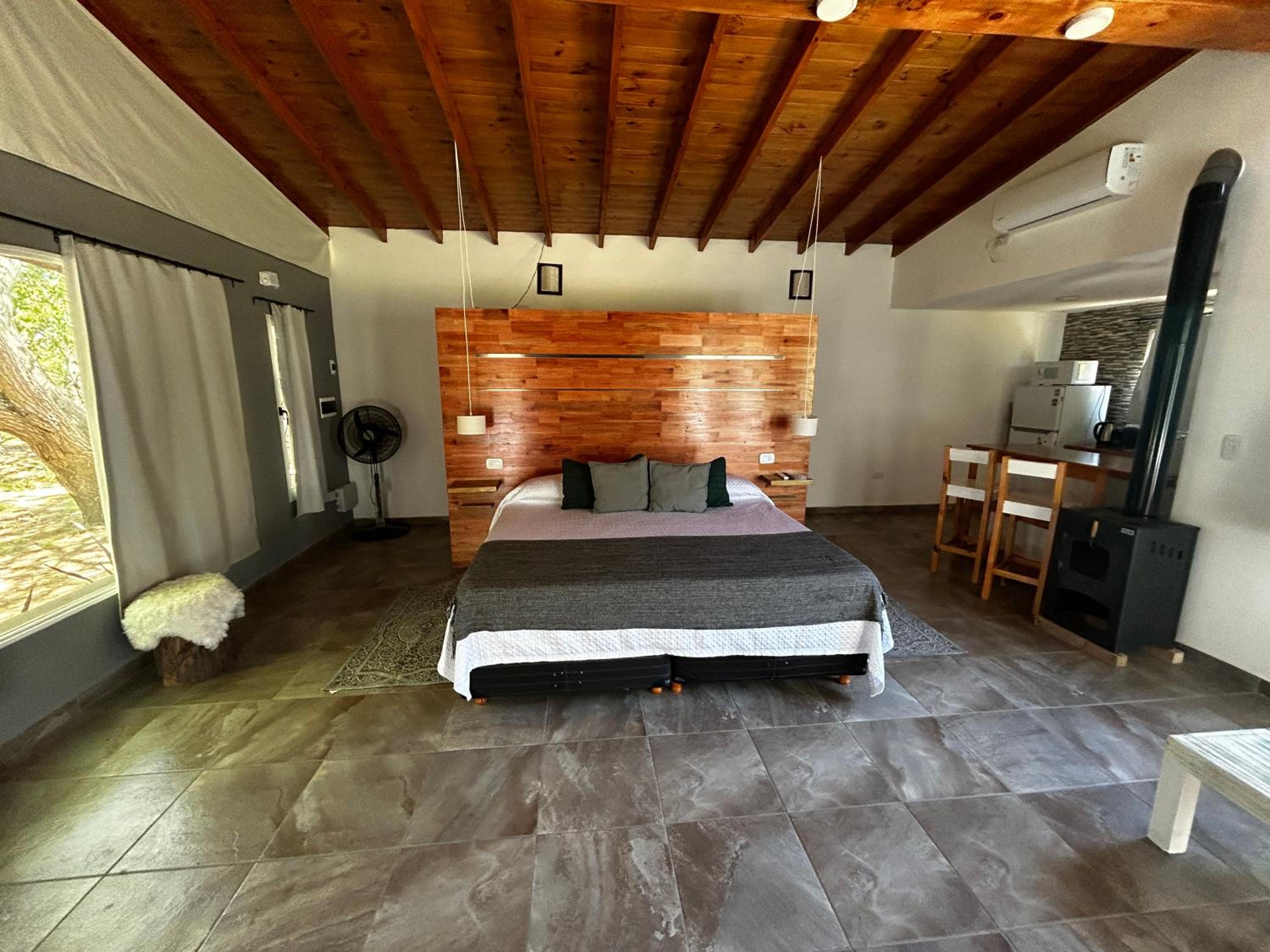 One-Bedroom House photo 2