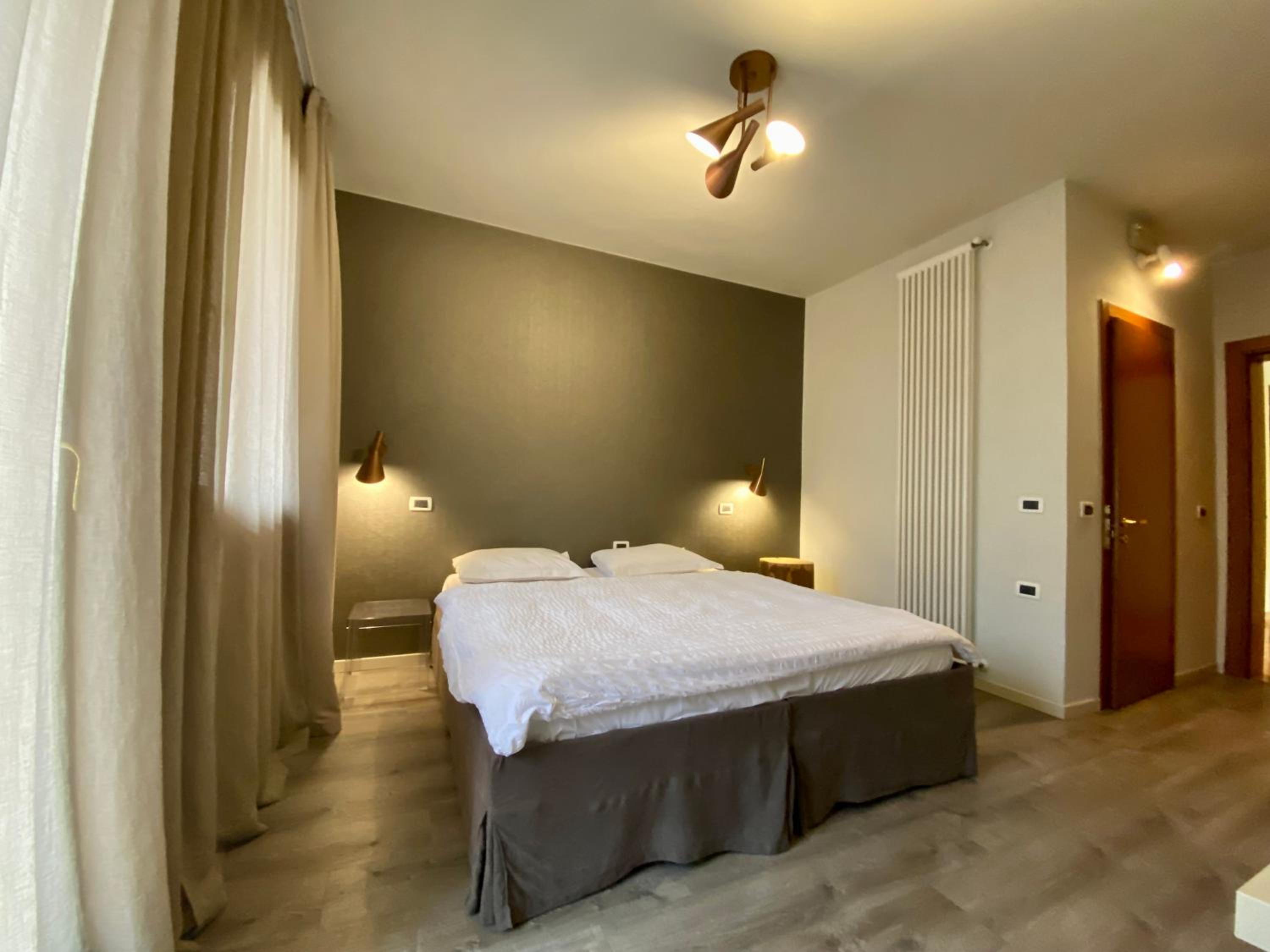 Double Room with Private Bathroom photo 3