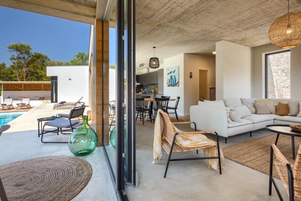 Three-Bedroom House photo 1