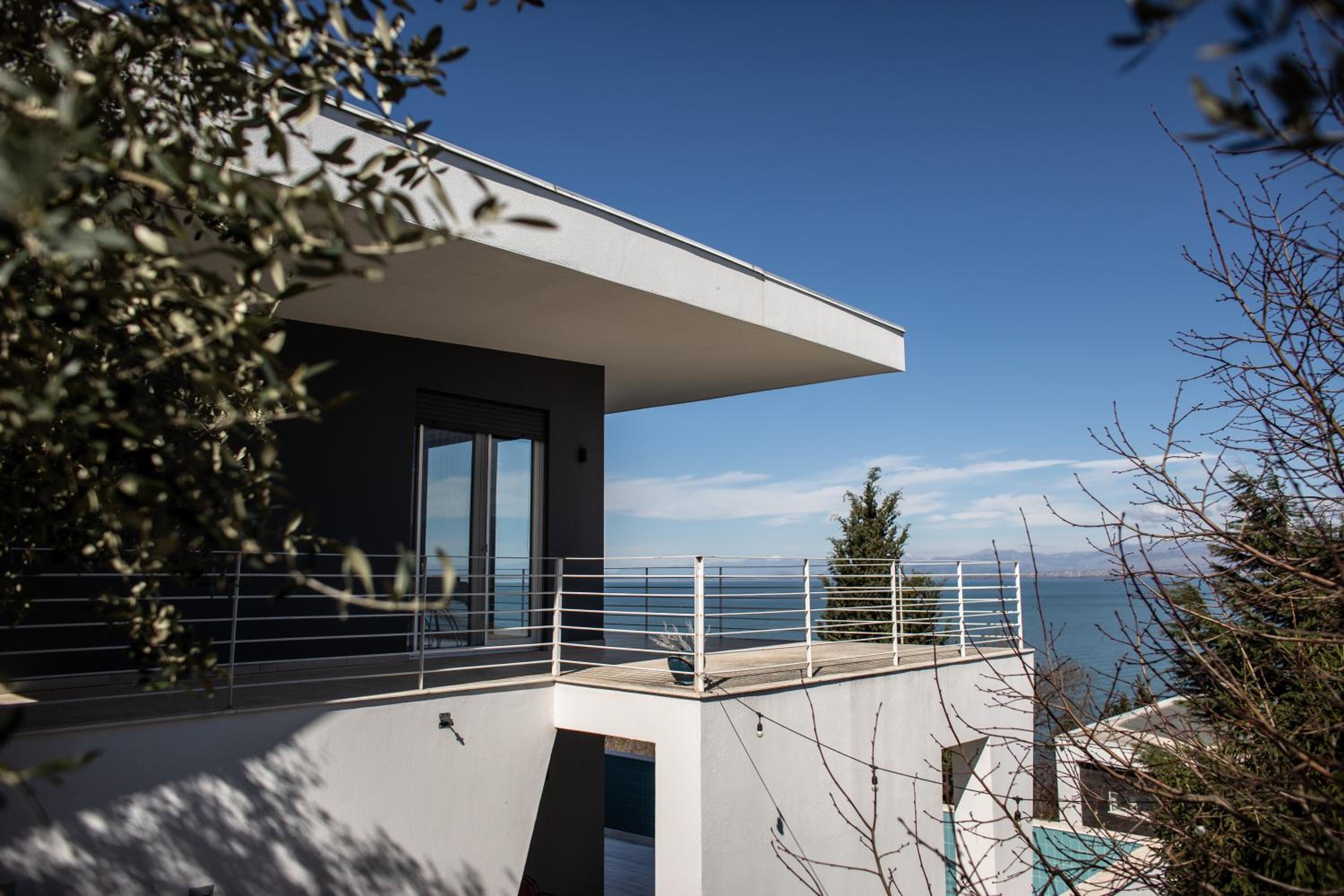 Three-Bedroom Villa photo 2