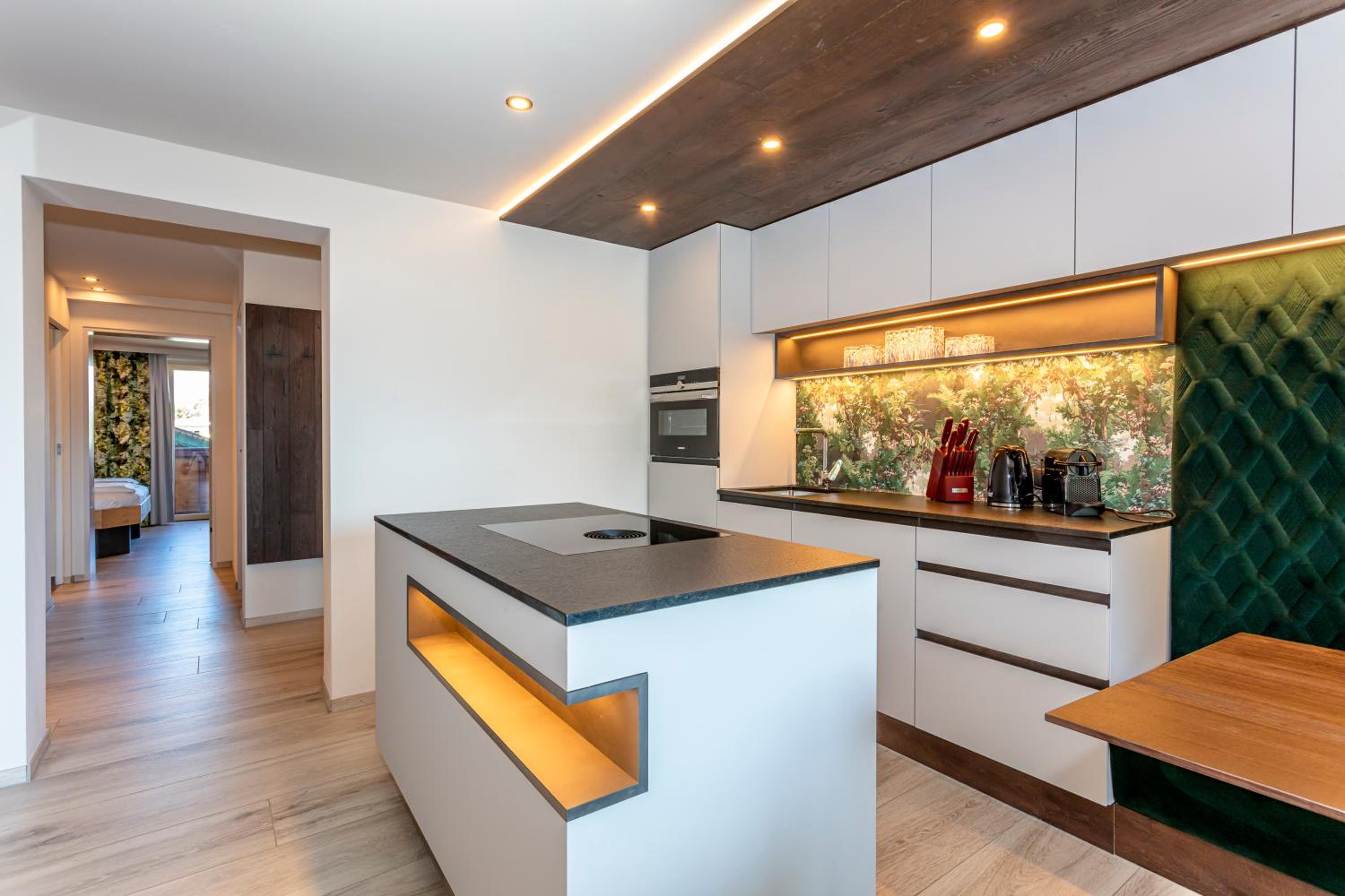 Apartment with Lake View - Photo 16