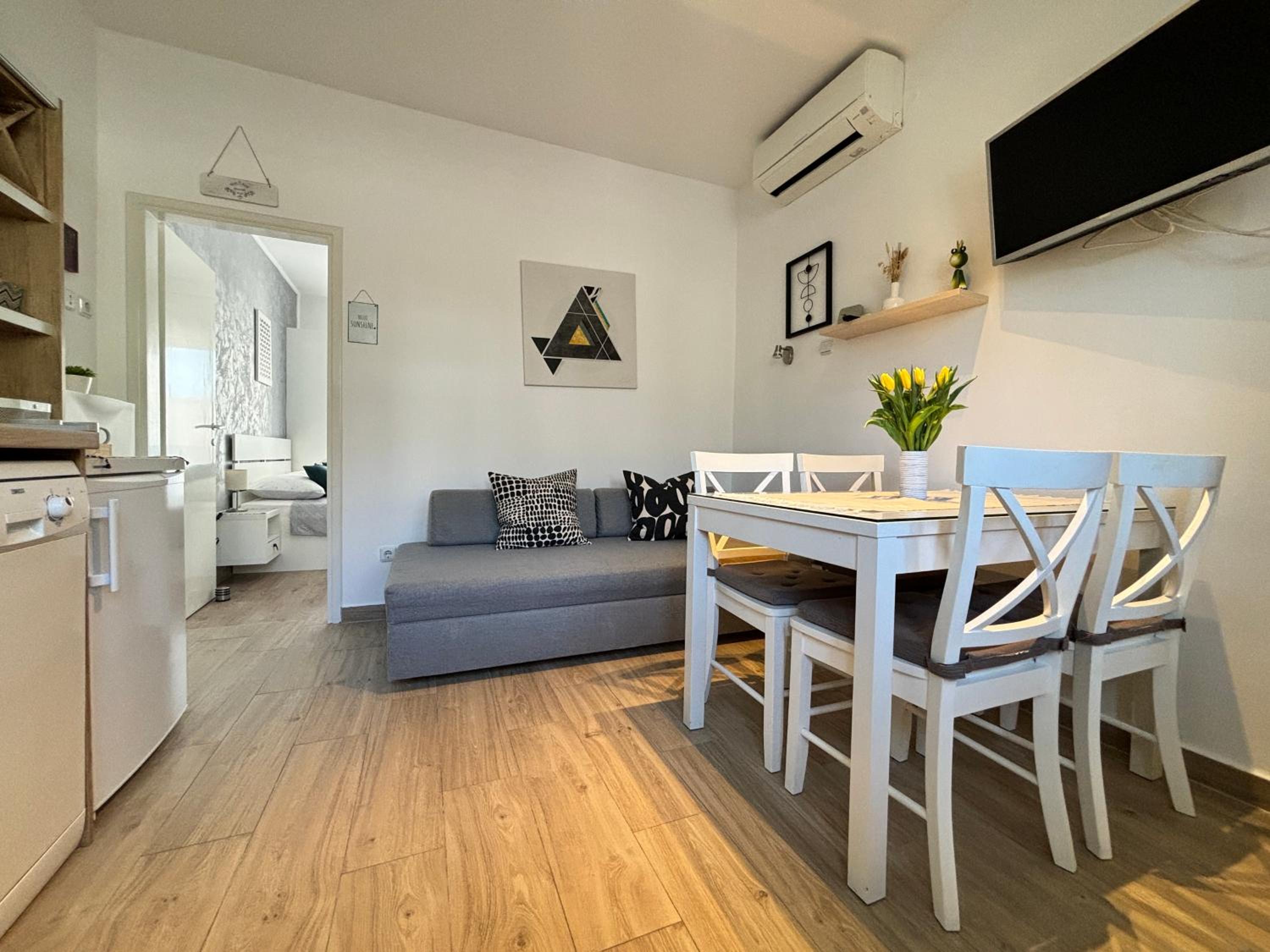 Apartment with Balcony