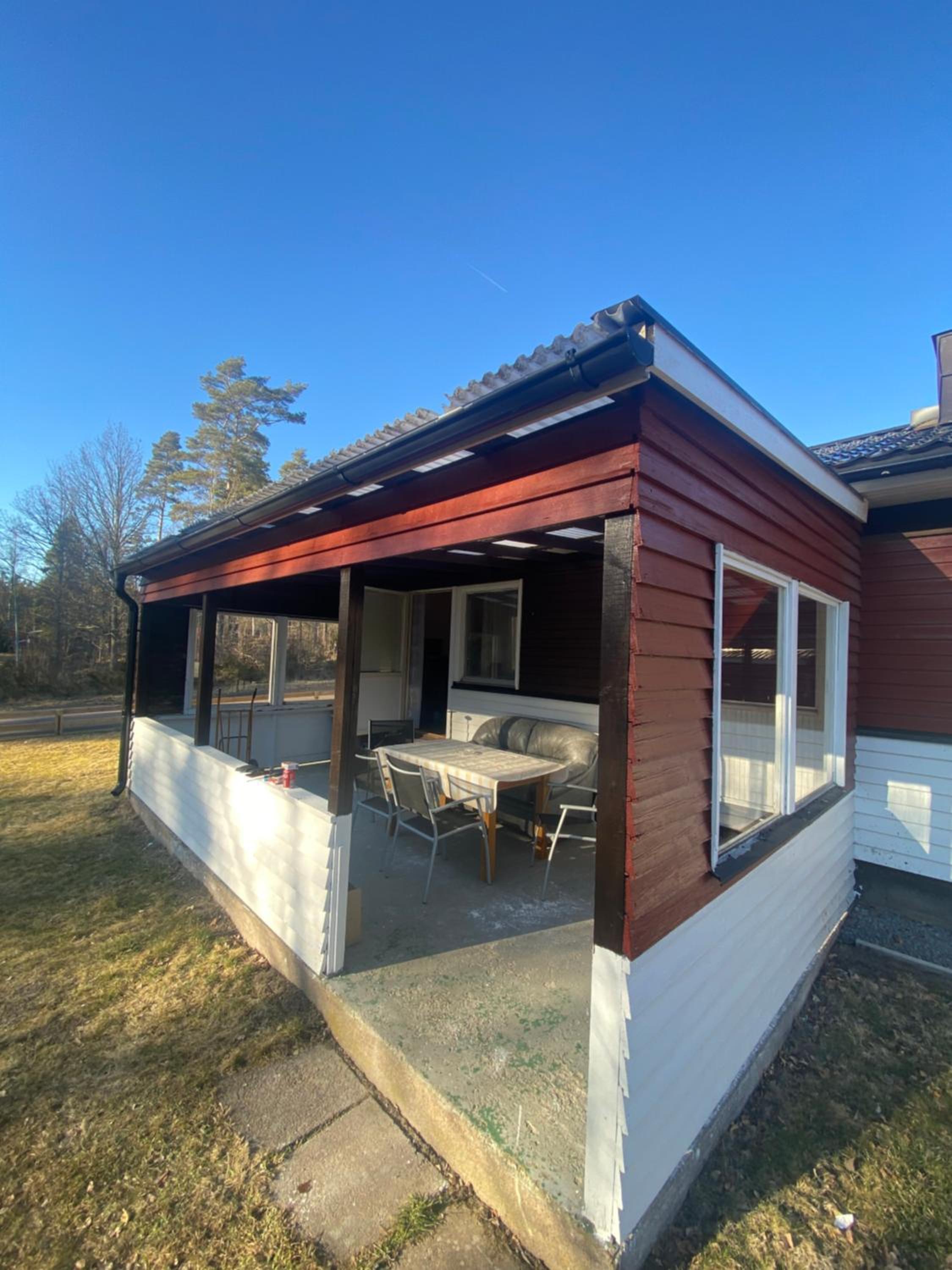 Three-Bedroom House photo 2