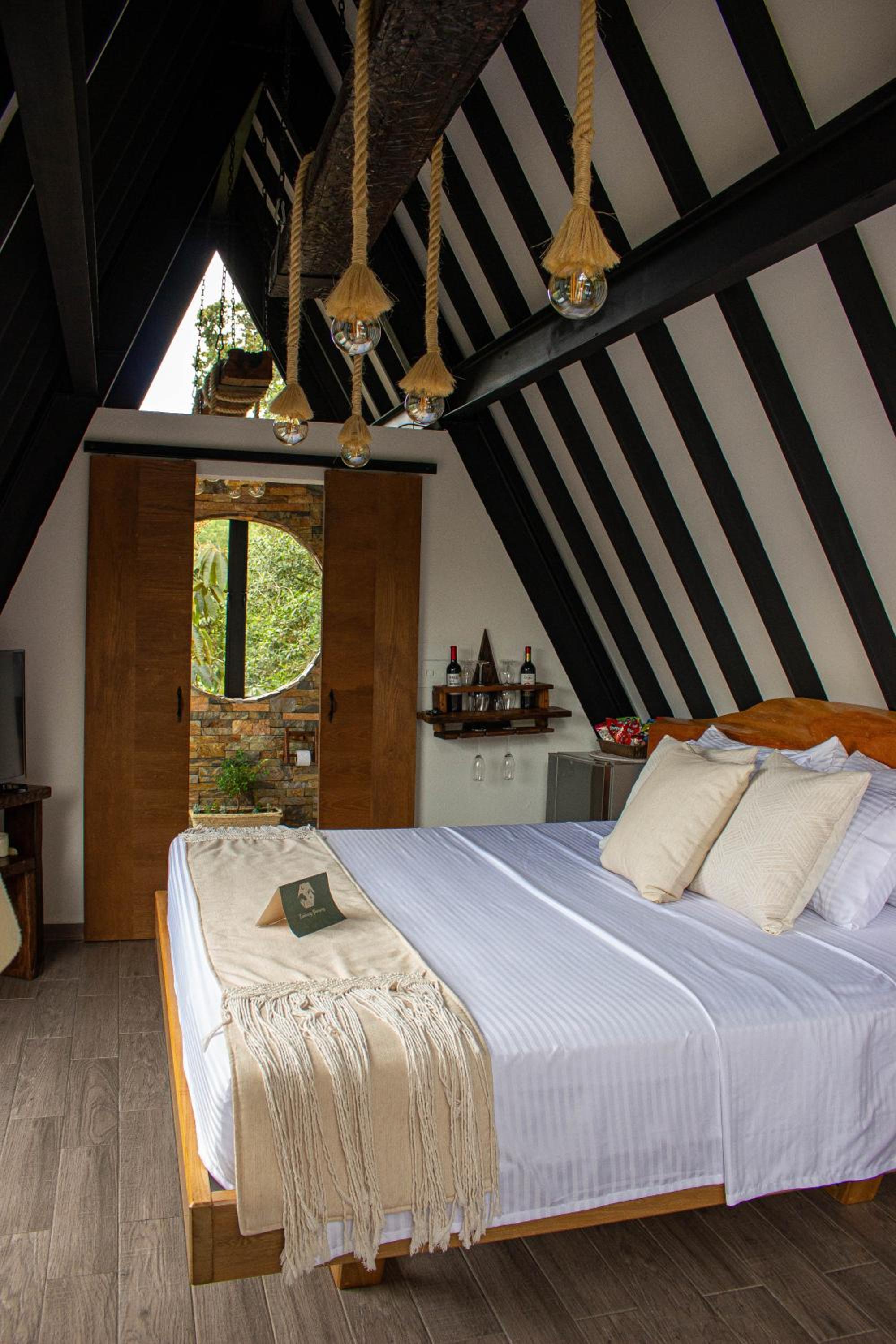 Double Room with Spa Bath photo 1