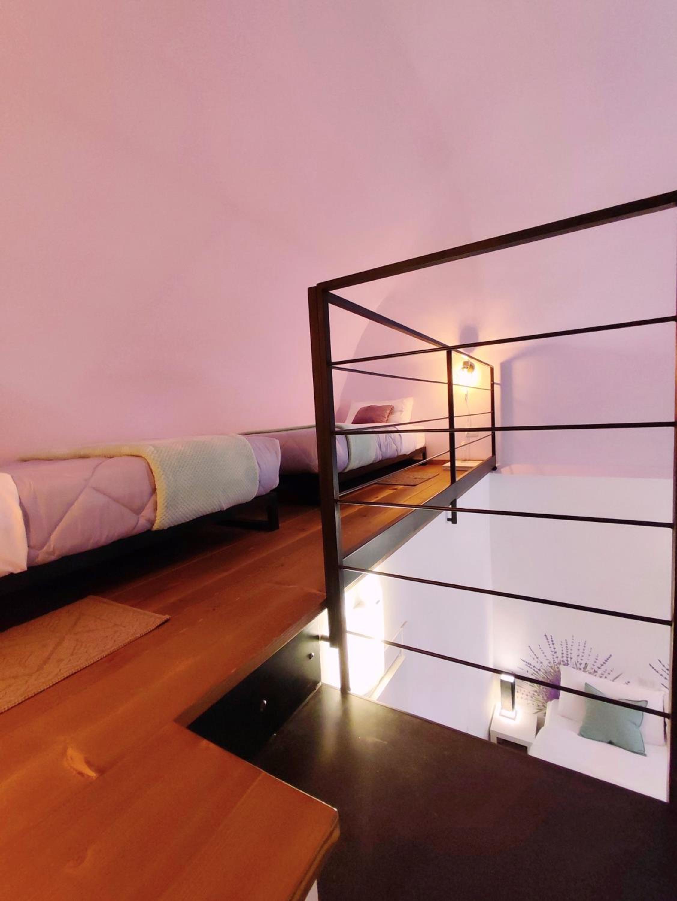 Quadruple Room with Private Bathroom photo 3