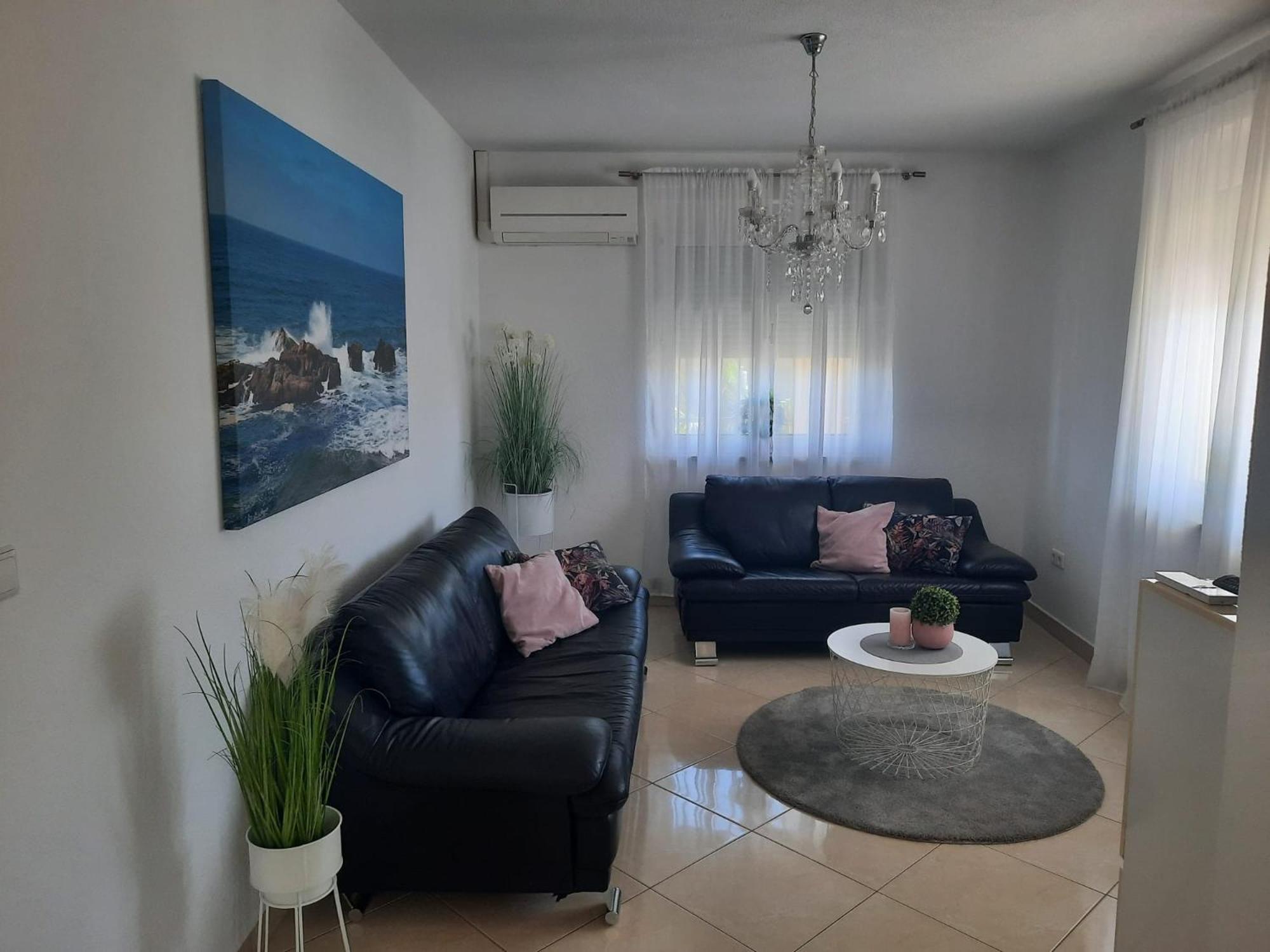 Maisonette photo 1