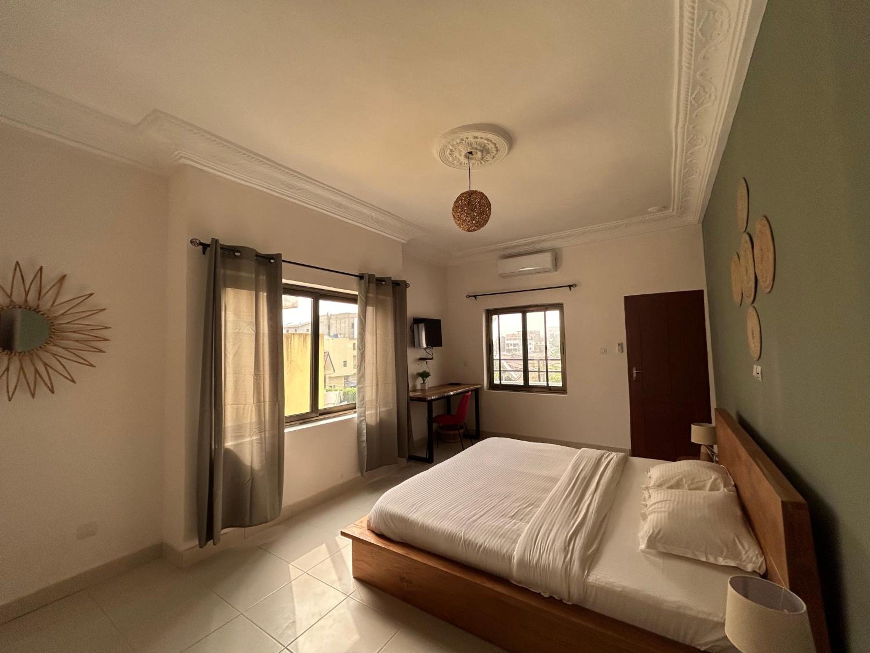 Deluxe Double Room with Balcony photo 3