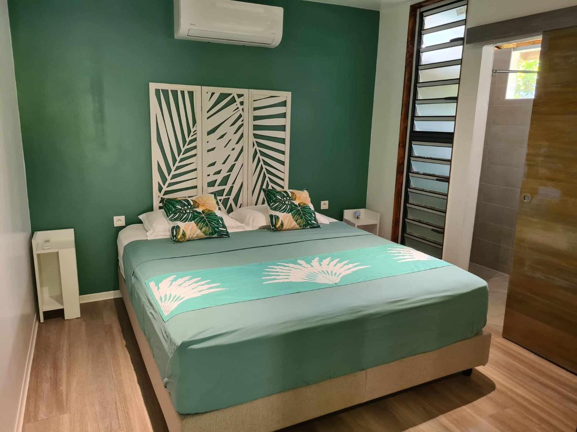 One-Bedroom House photo 1