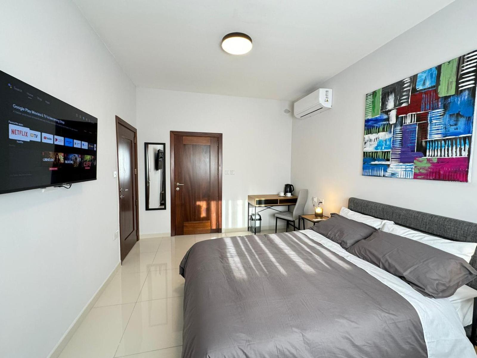 Double Room with Private Bathroom