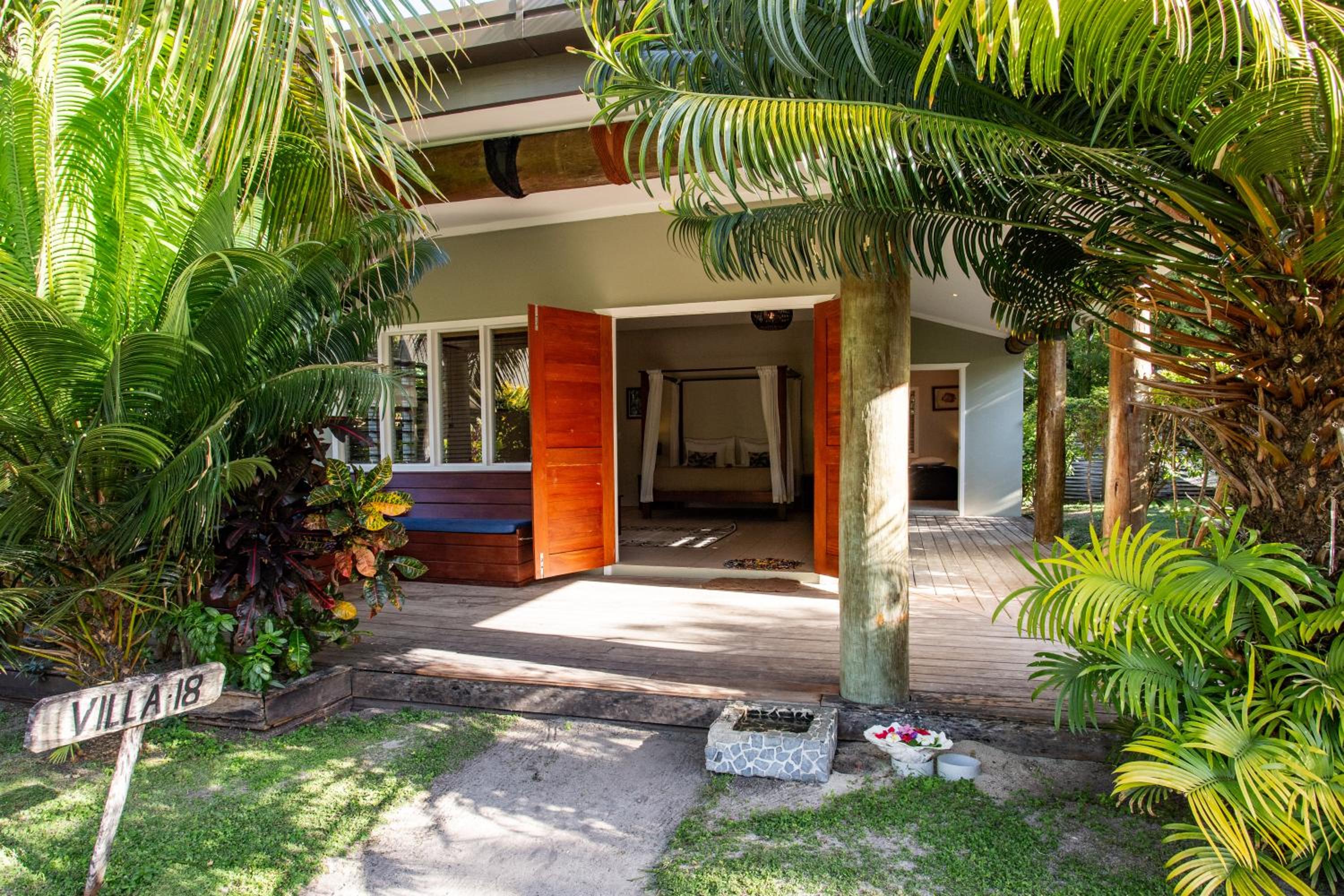 Two-Bedroom Villa with Garden View photo 2