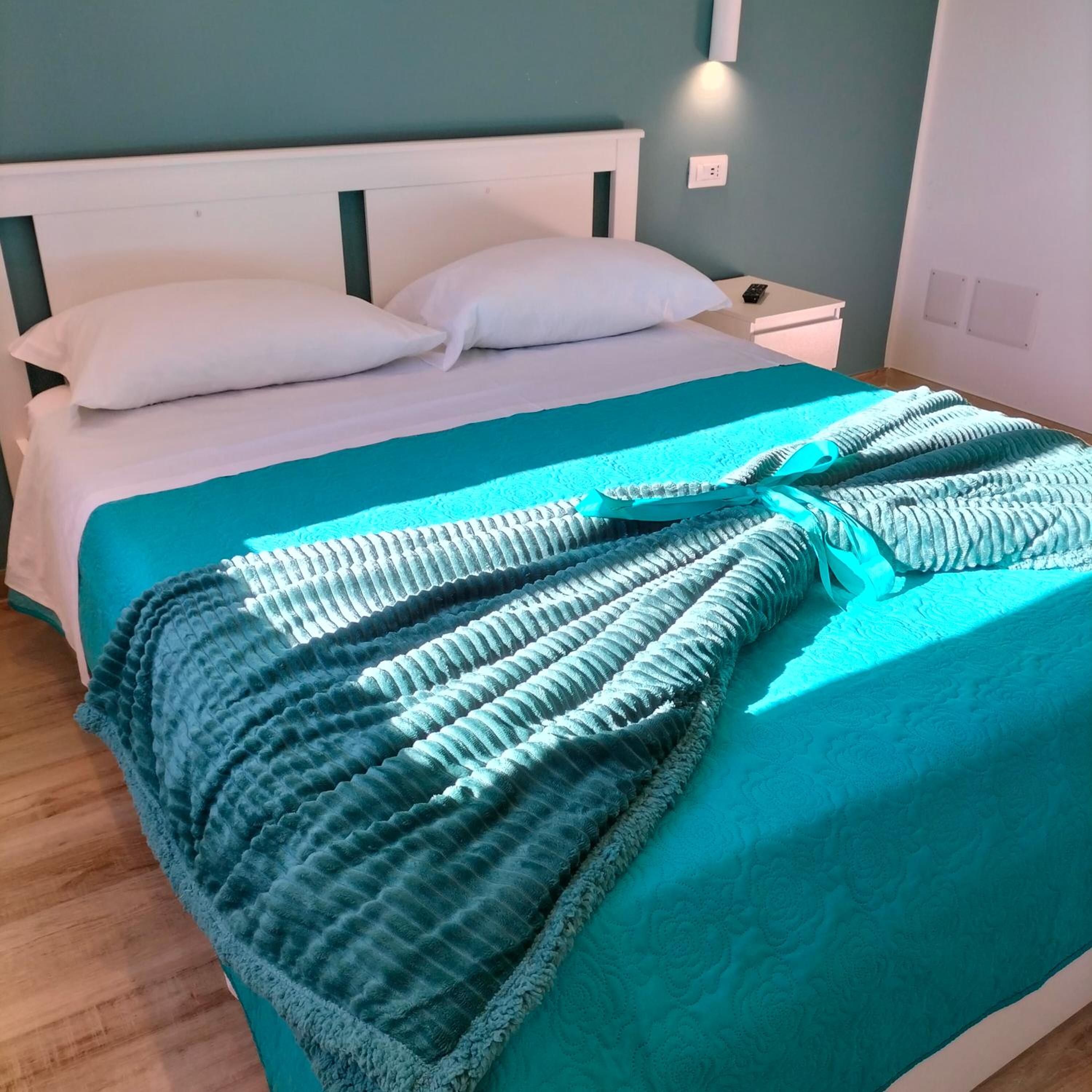Double Room with Private Bathroom photo 2