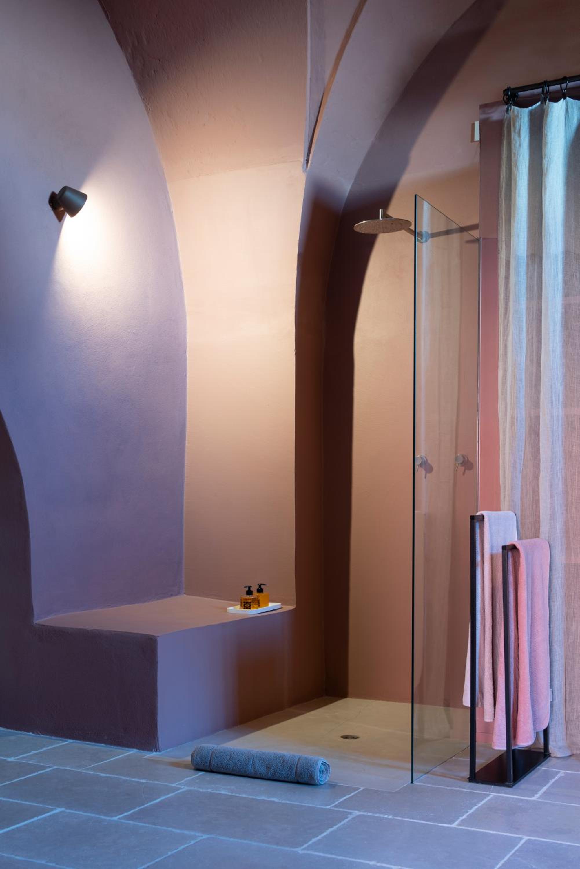 Deluxe Junior Suite photo 2