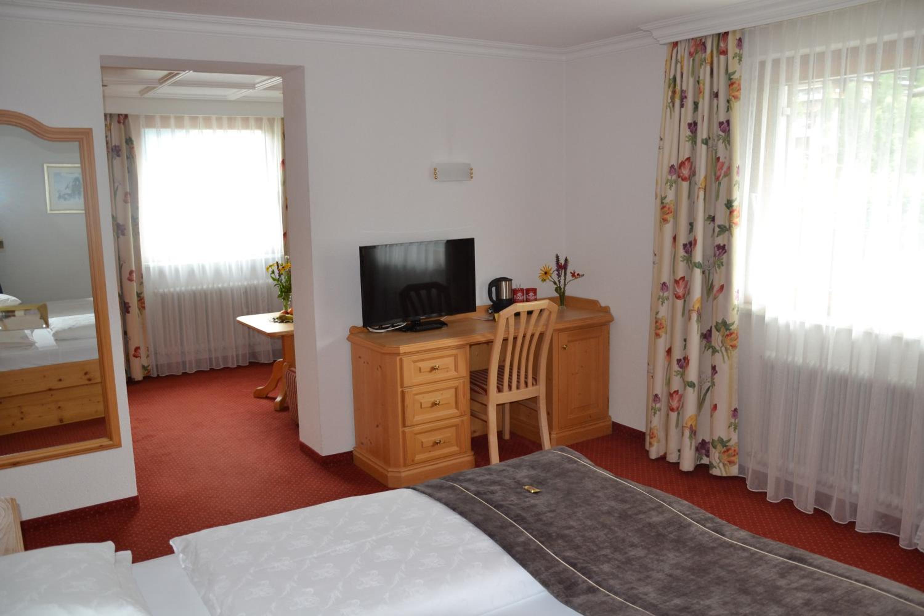 Junior Suite - Photo 1