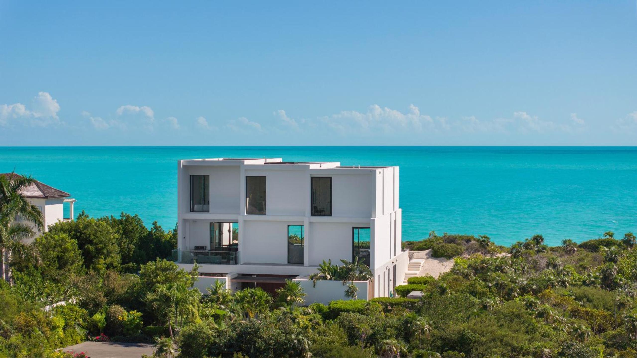 Villa - Beach Front photo 1