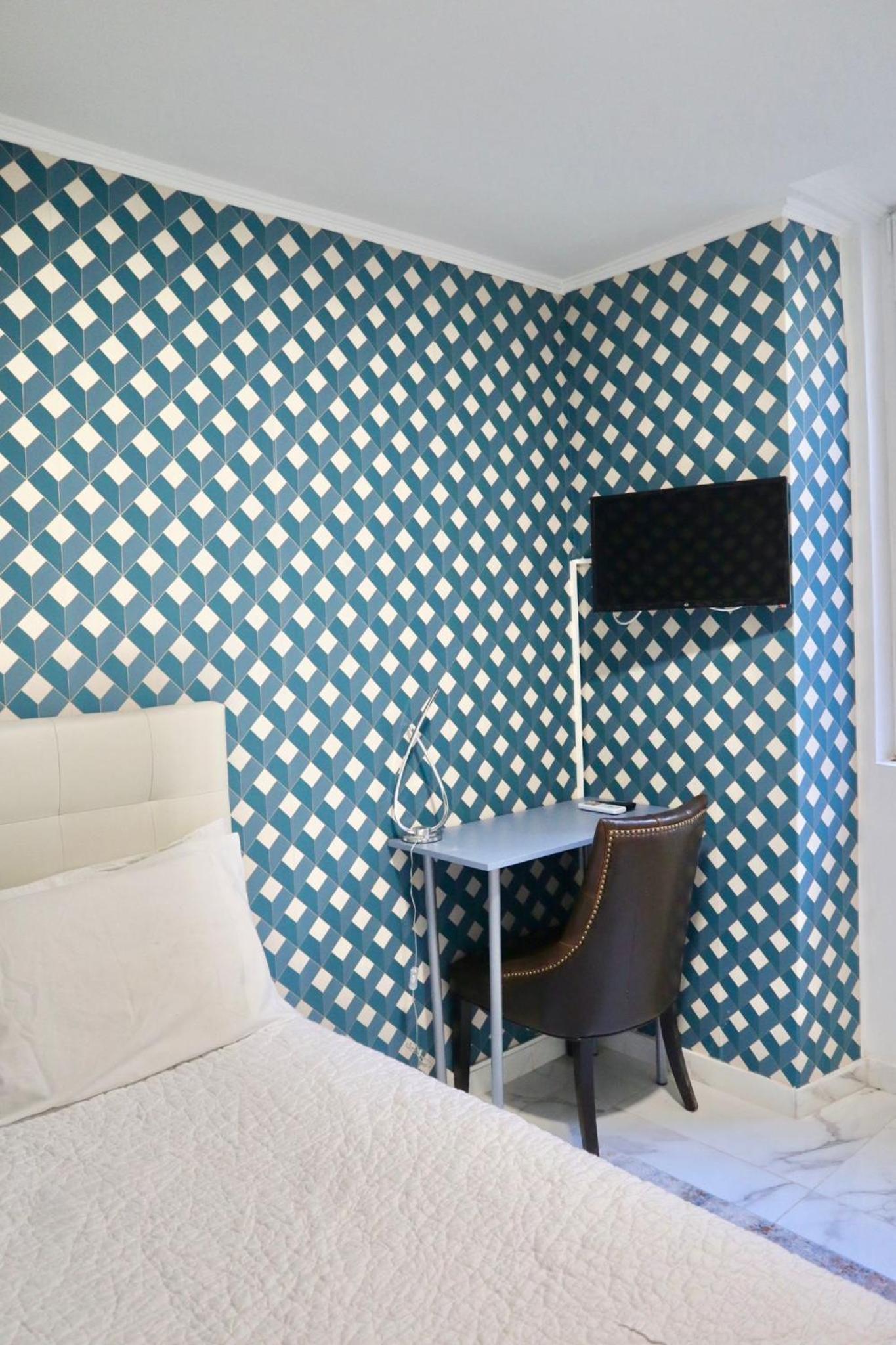 Double Room With Shared Bathroom photo 3