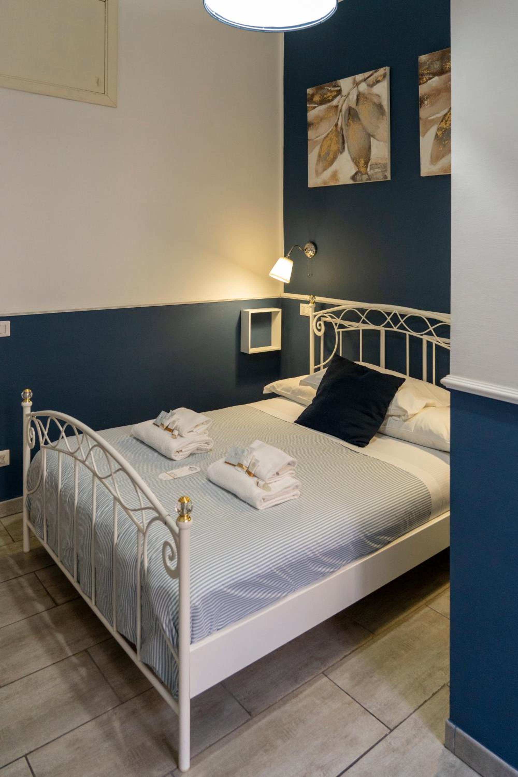 Double Room with Private Bathroom photo 1