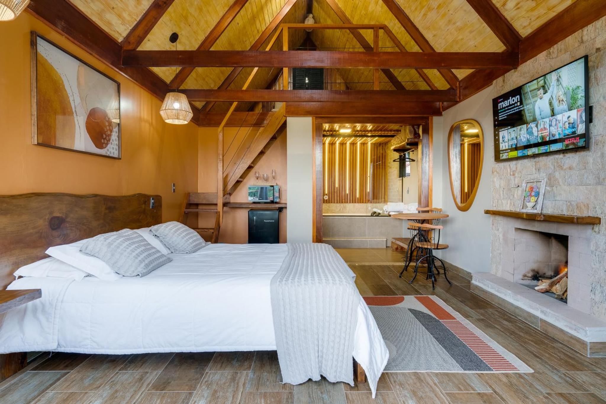 Superior Chalet photo 2