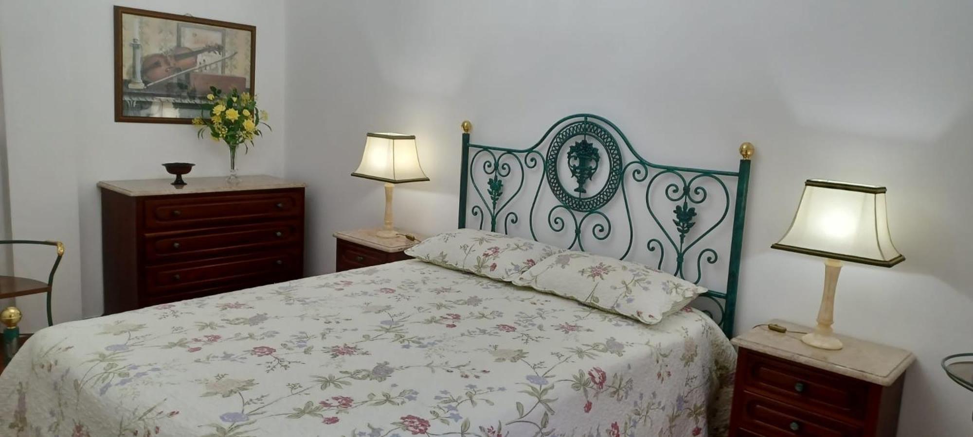 Two-Bedroom Apartment - Photo 23