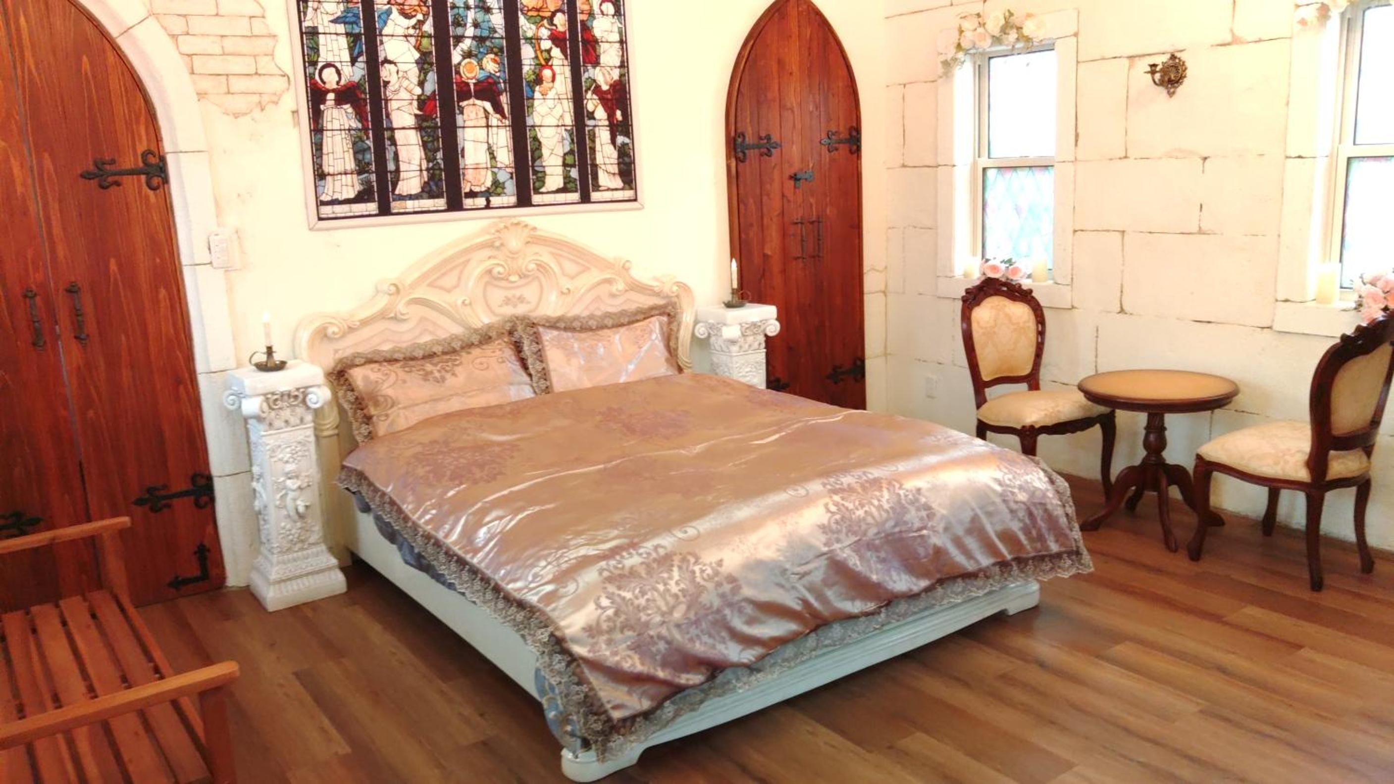 Queen Suite photo 1