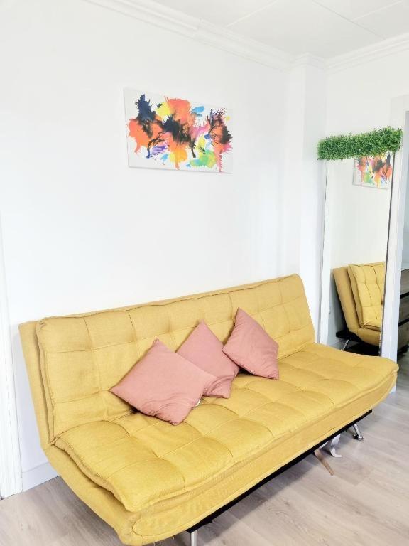 Apartment photo 2