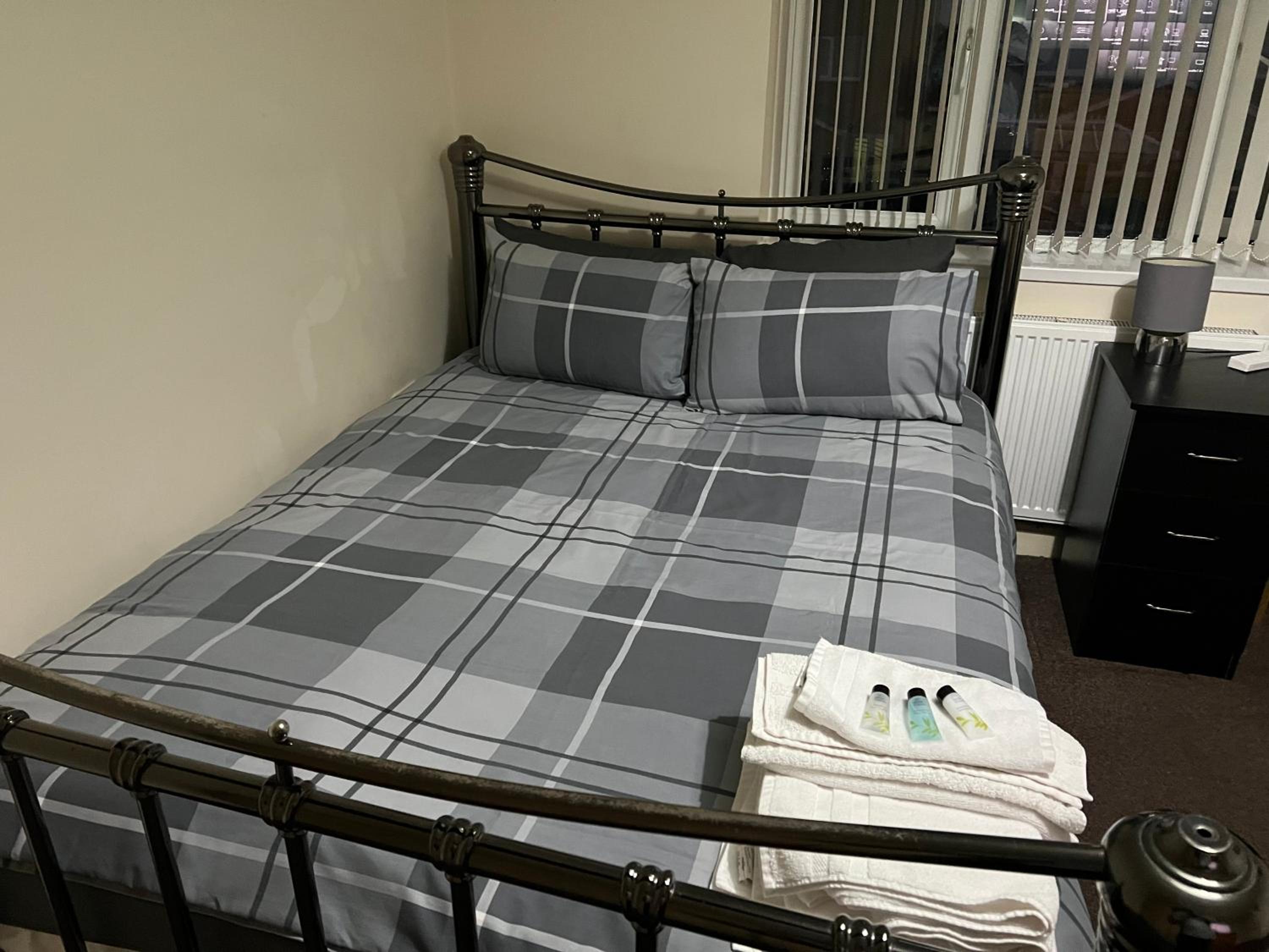 Deluxe Double Room with Shower(Room3)
