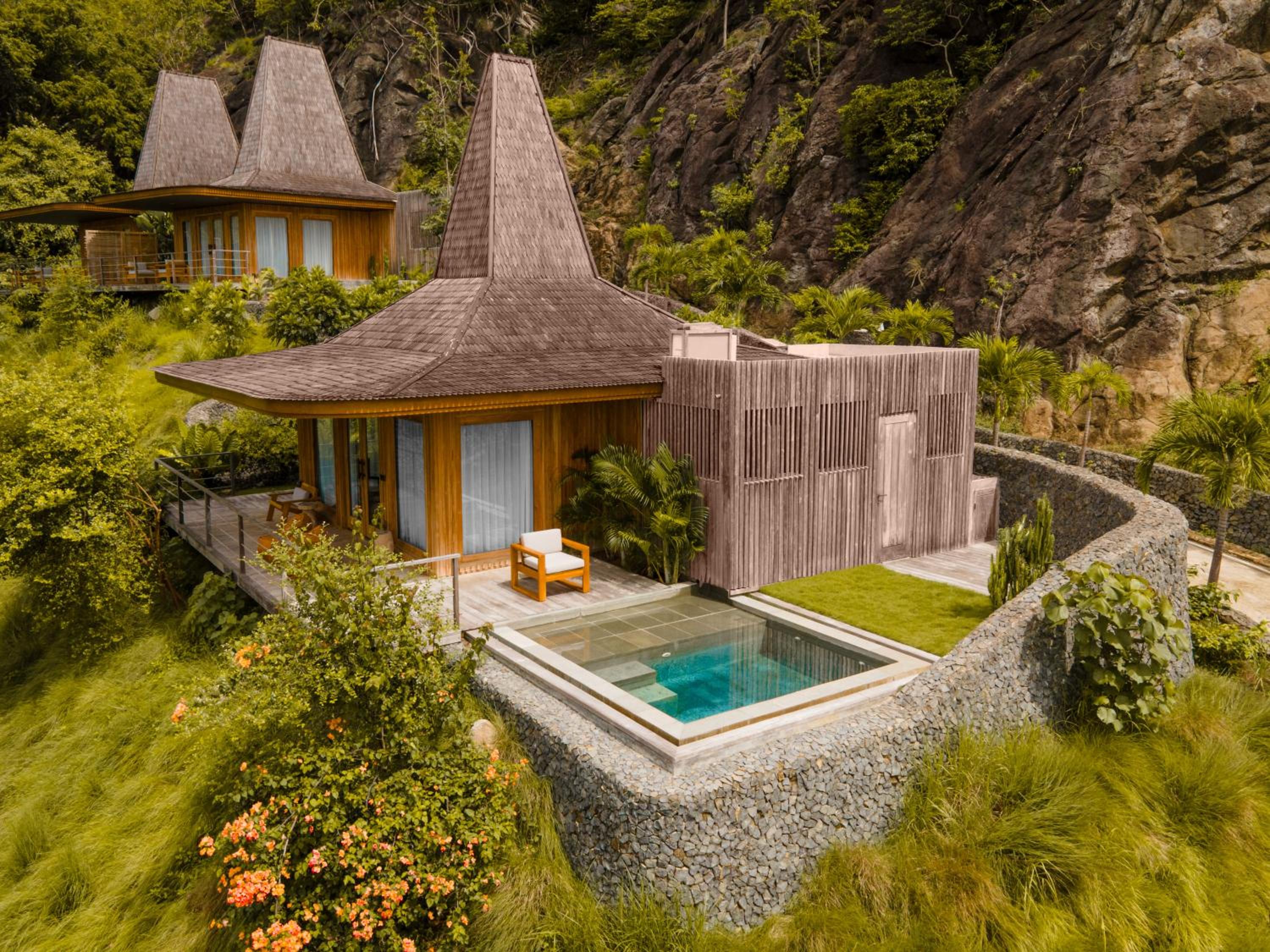 Superior King Mountain Suite with Private Pool - Photo 8
