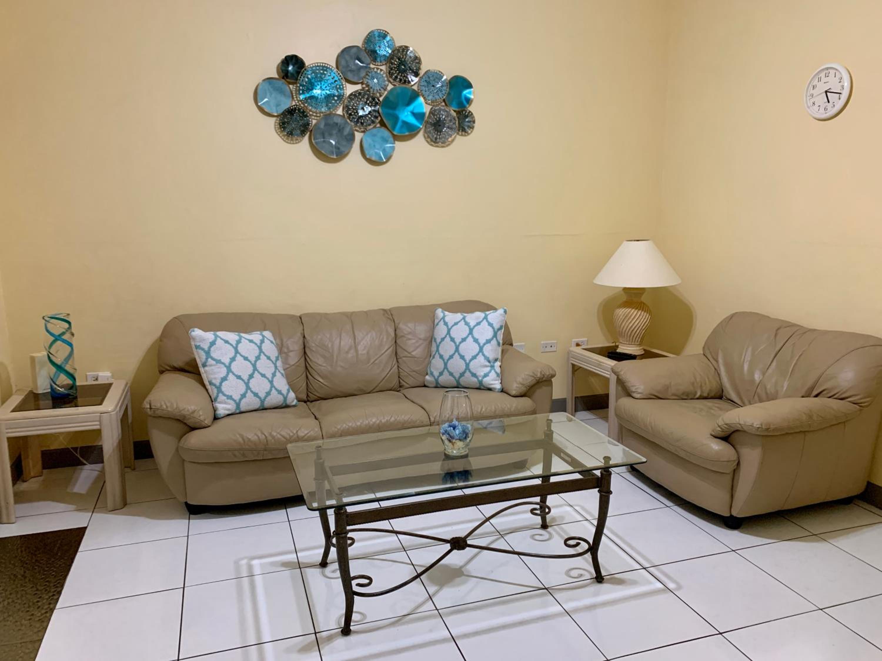 Four-Bedroom Vacation Home photo 2