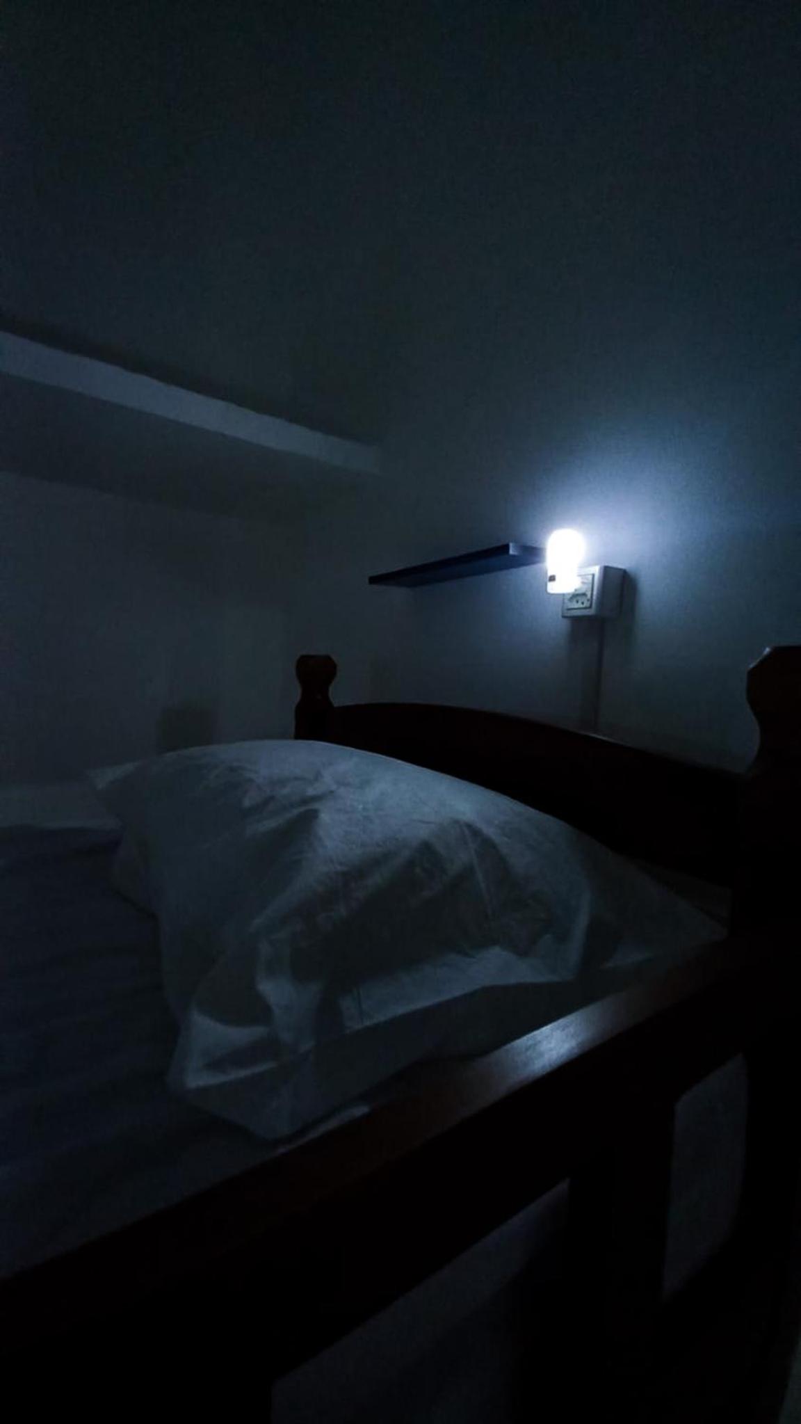 Female Dormitory Room photo 3
