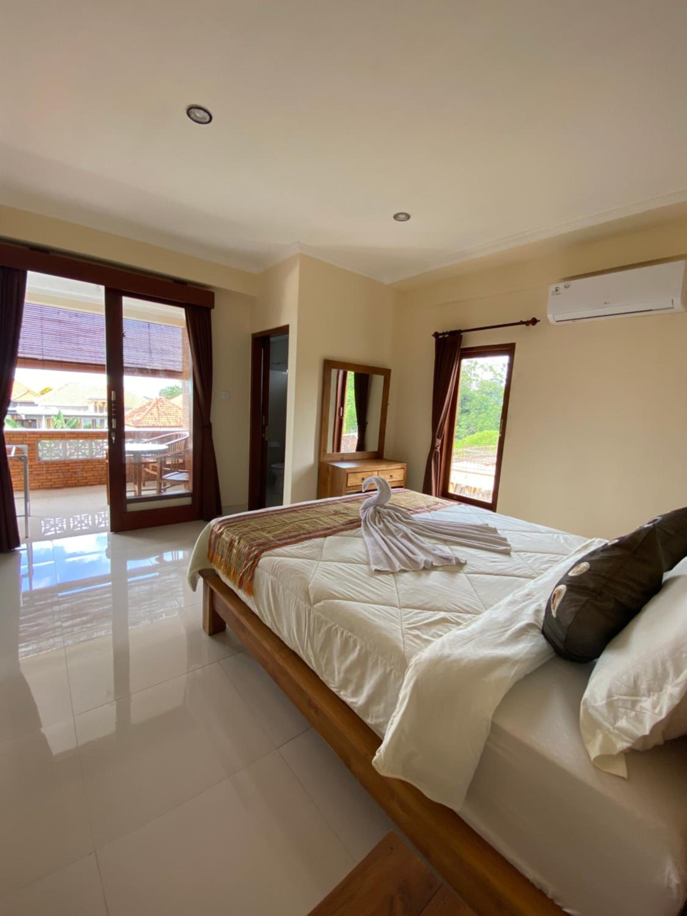 Double Room - Photo 5