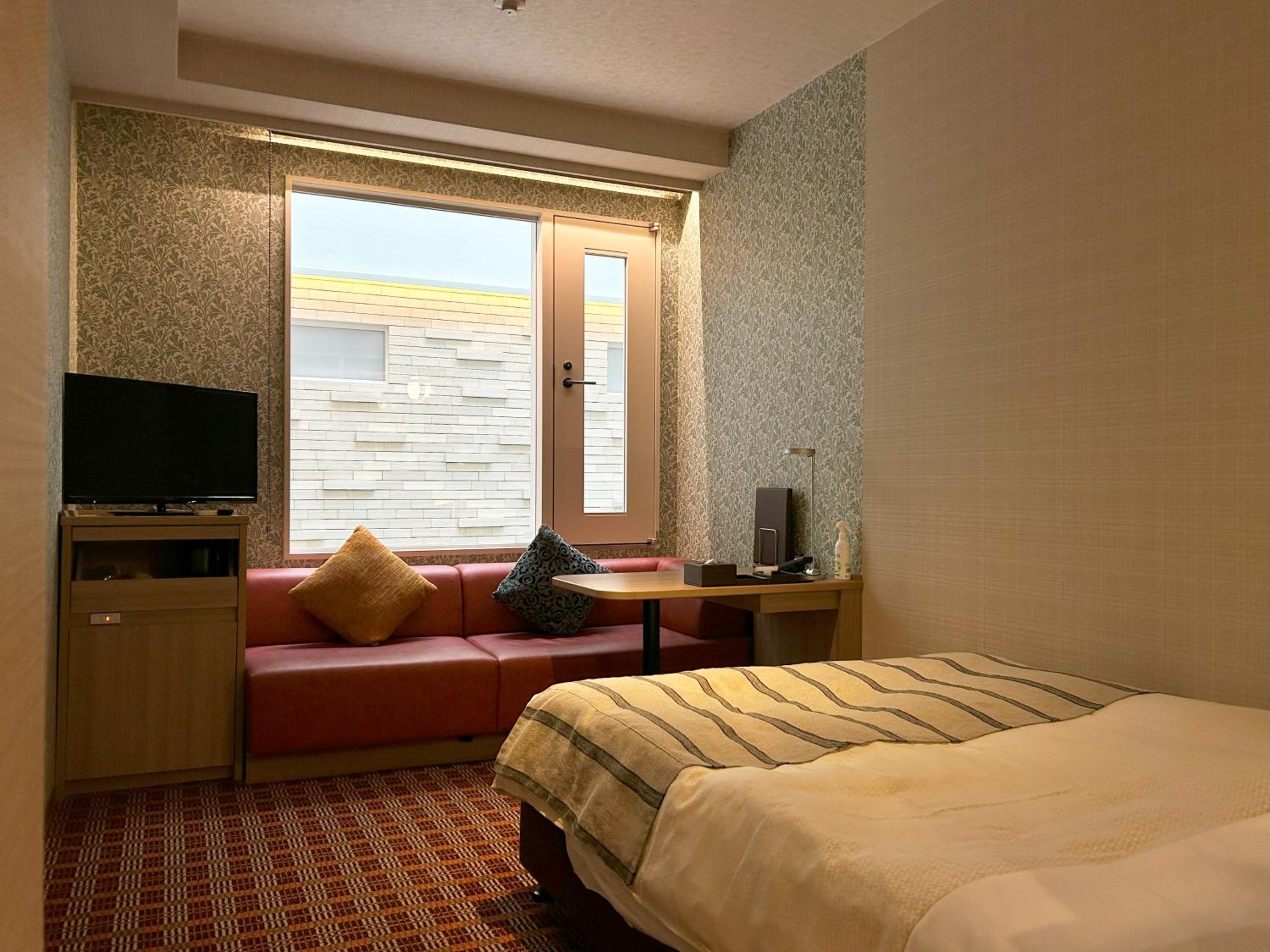 Superior Single Room - Non Smoking - Photo 11
