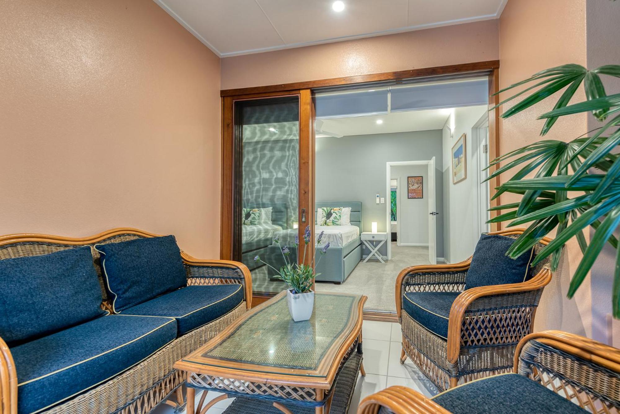 Three-Bedroom Villa photo 3