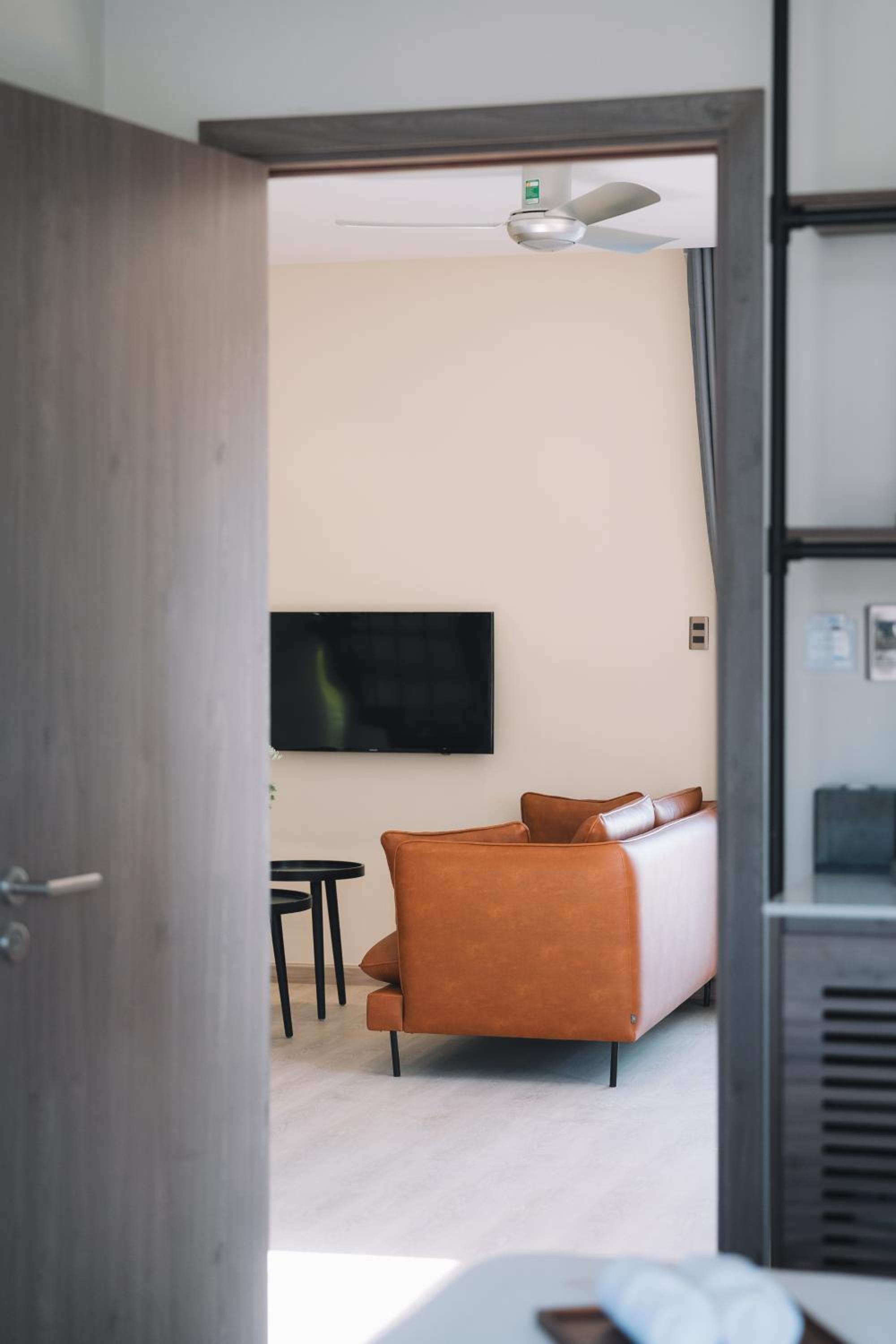 Three-Bedroom Apartment - Photo 30