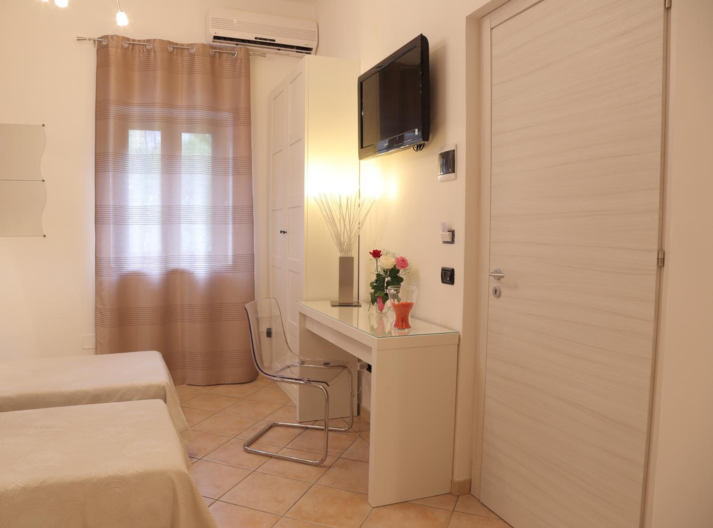 Double Room with Balcony photo 1