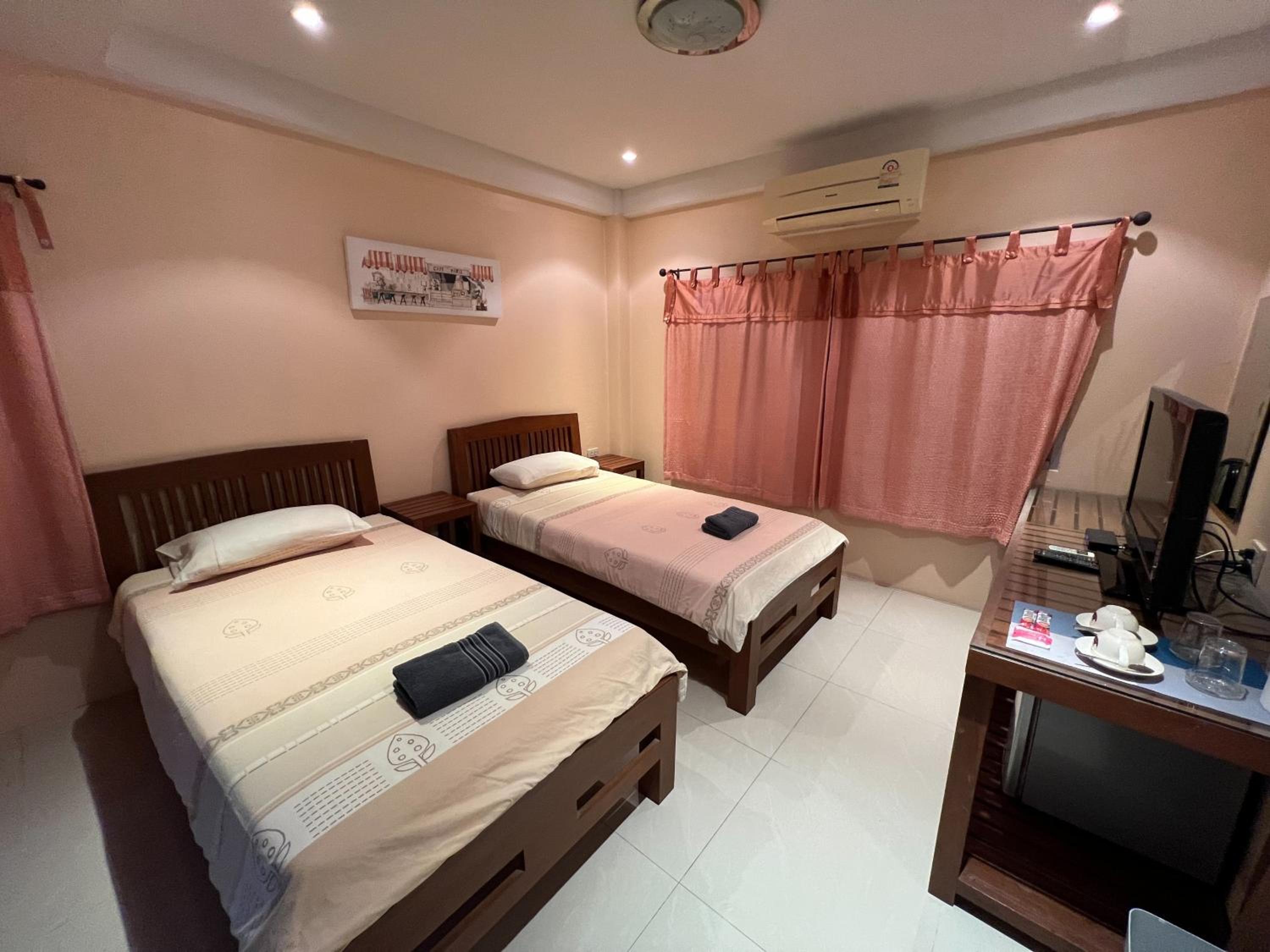 Twin Room With Terrace photo 1