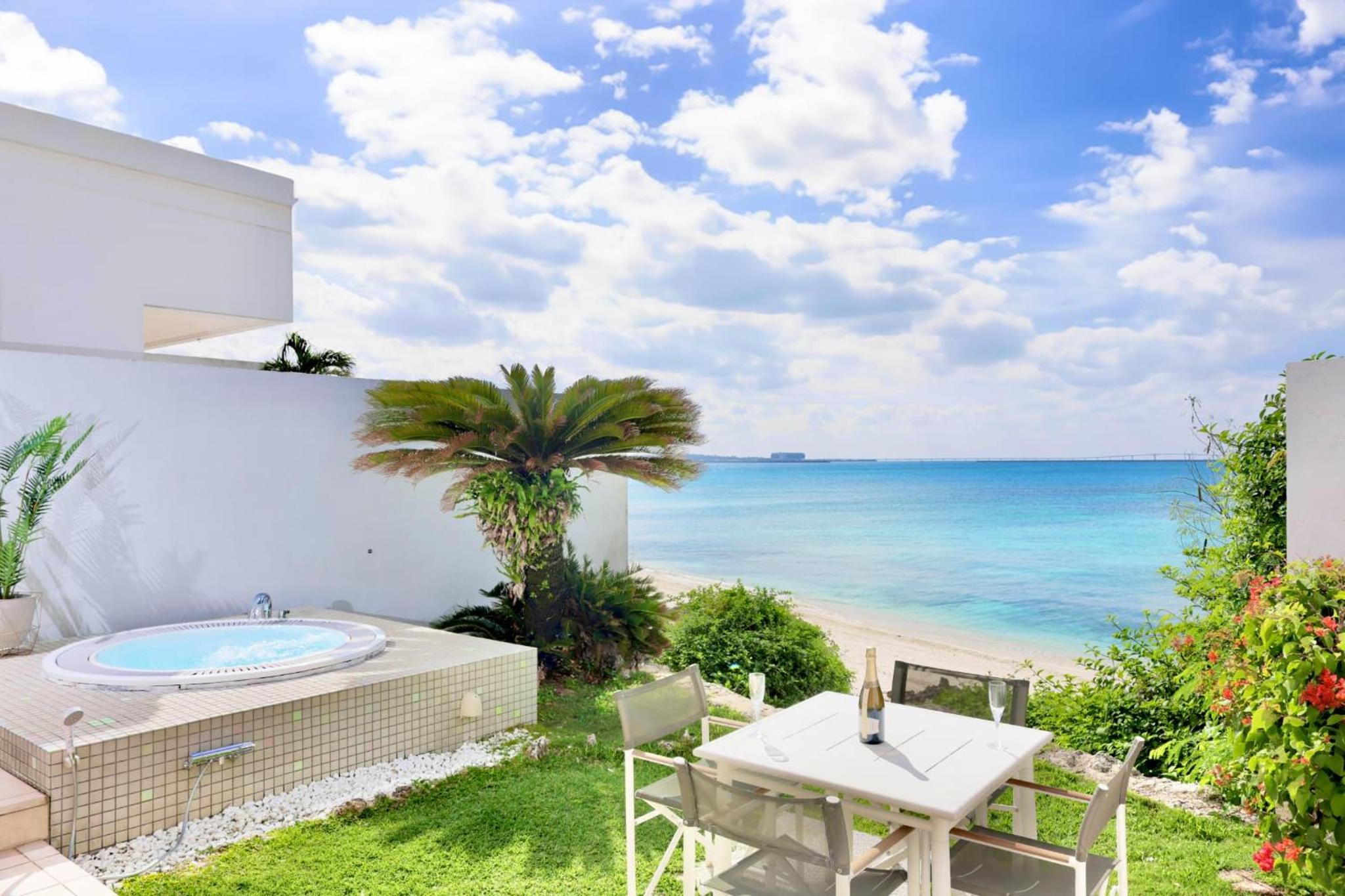 Villa with King Bed and Open-Air Spa Bath  photo 2