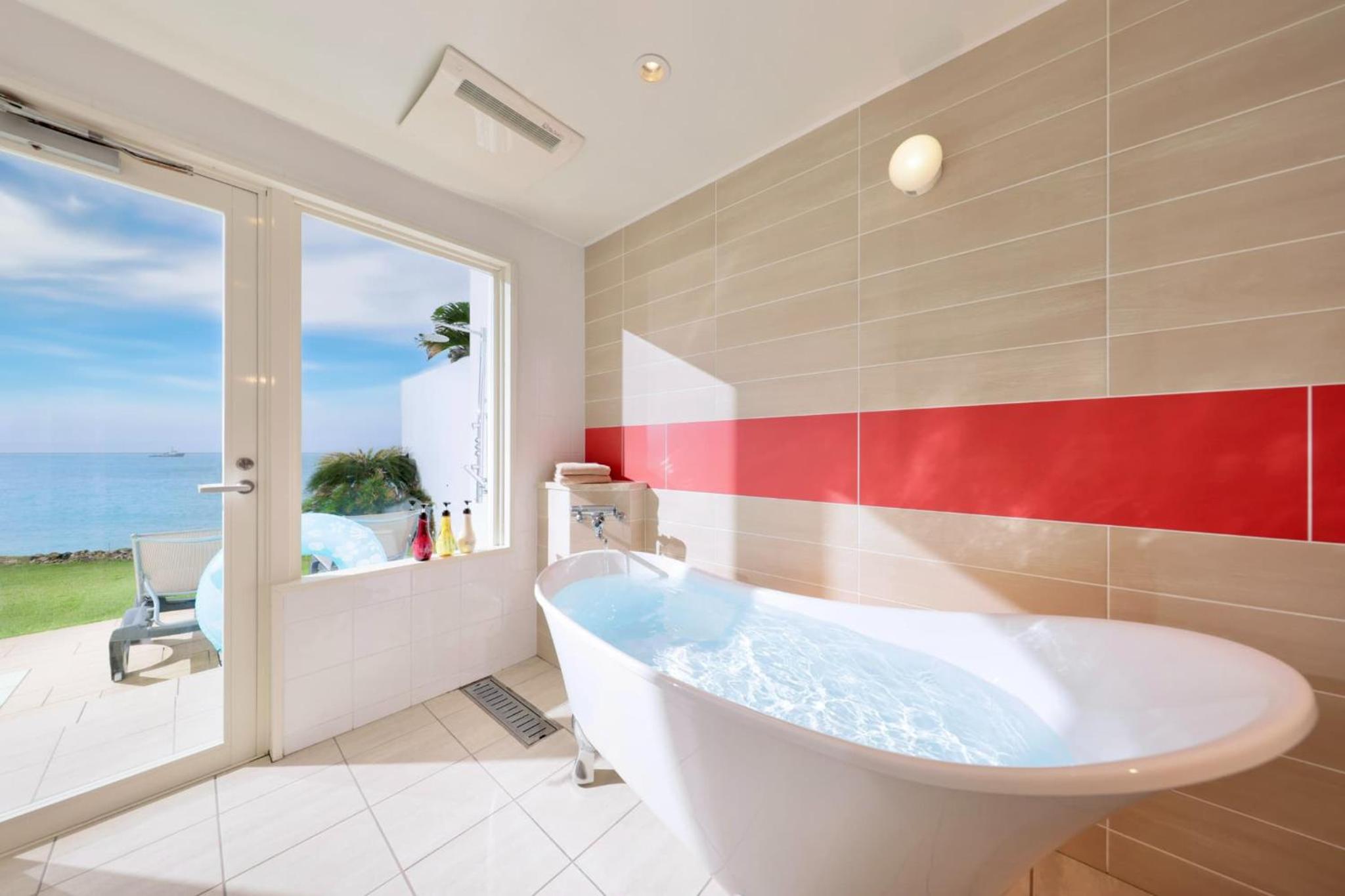 Executive Villa with Spa Bath photo 2