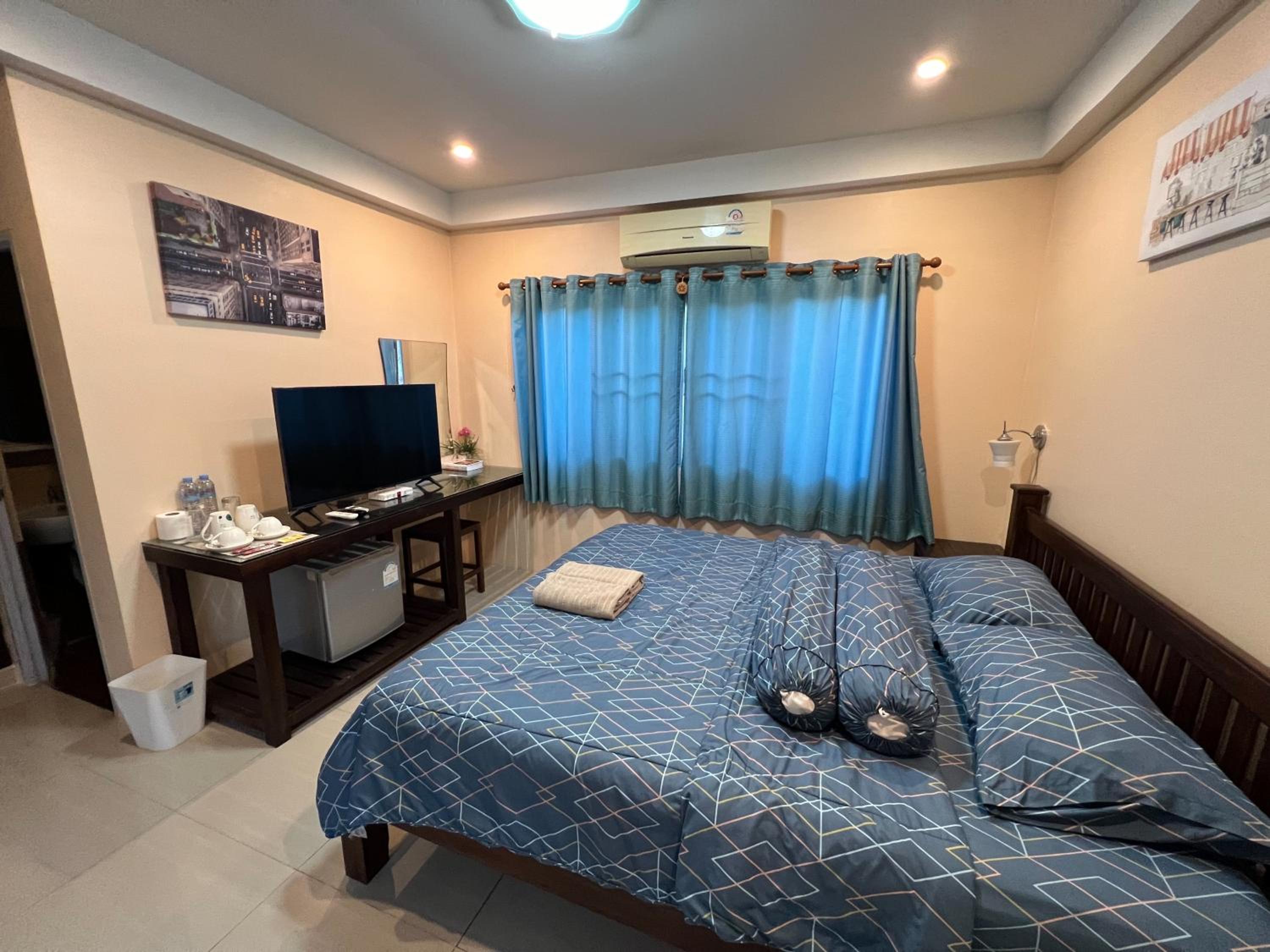 Deluxe Double Room With Balcony photo 3