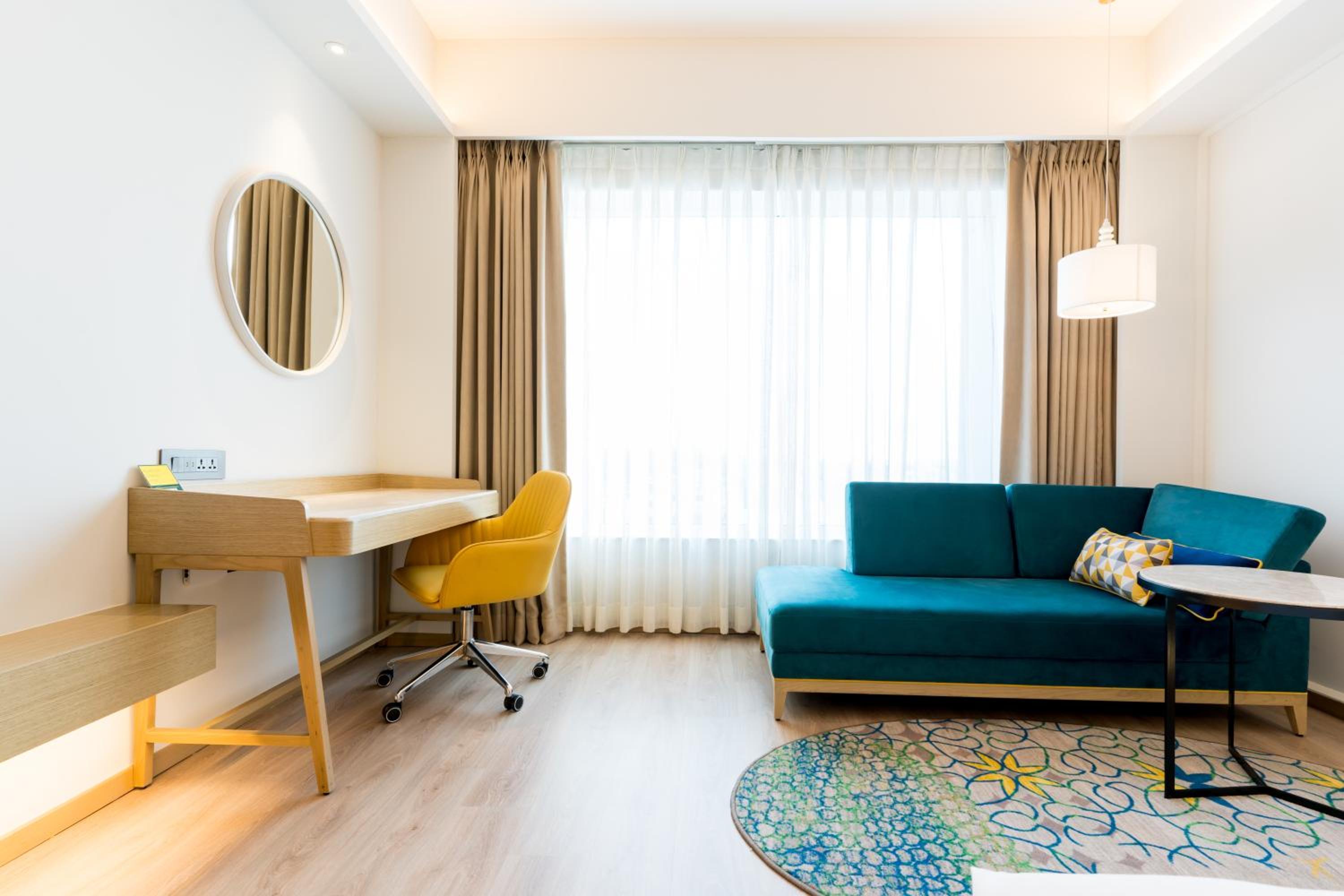 Standard King Room - High Floor - Photo 5